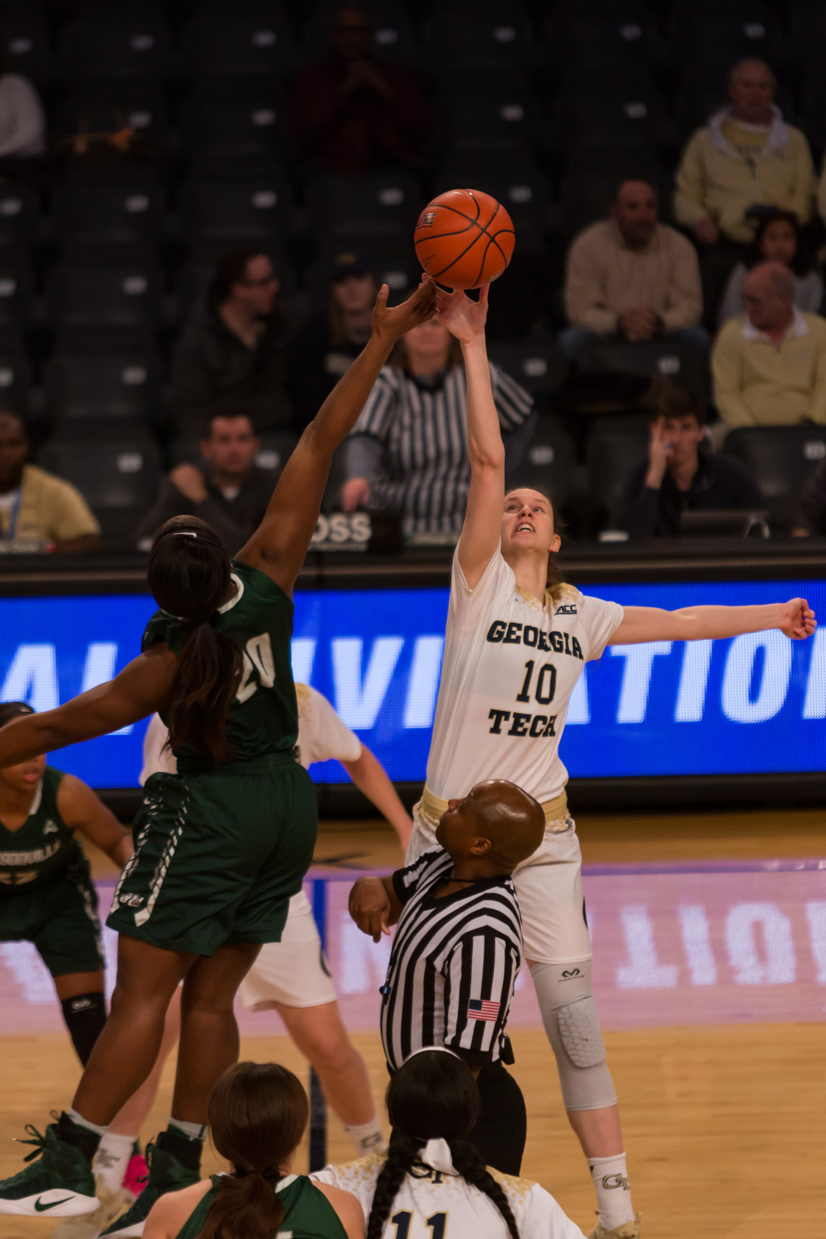 Katarina Vuckovic wins the tip against Jacksonville in the first round of the WNIT - March 16, 2017