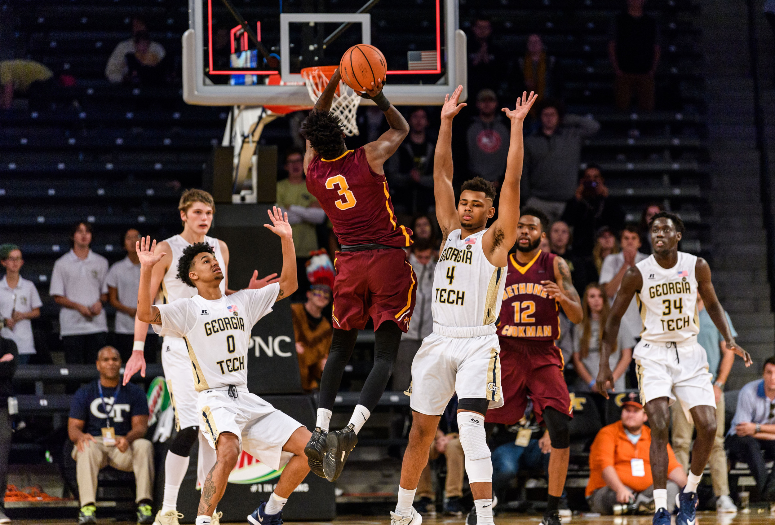 Brandon Alston (4), Justin Moore (0)