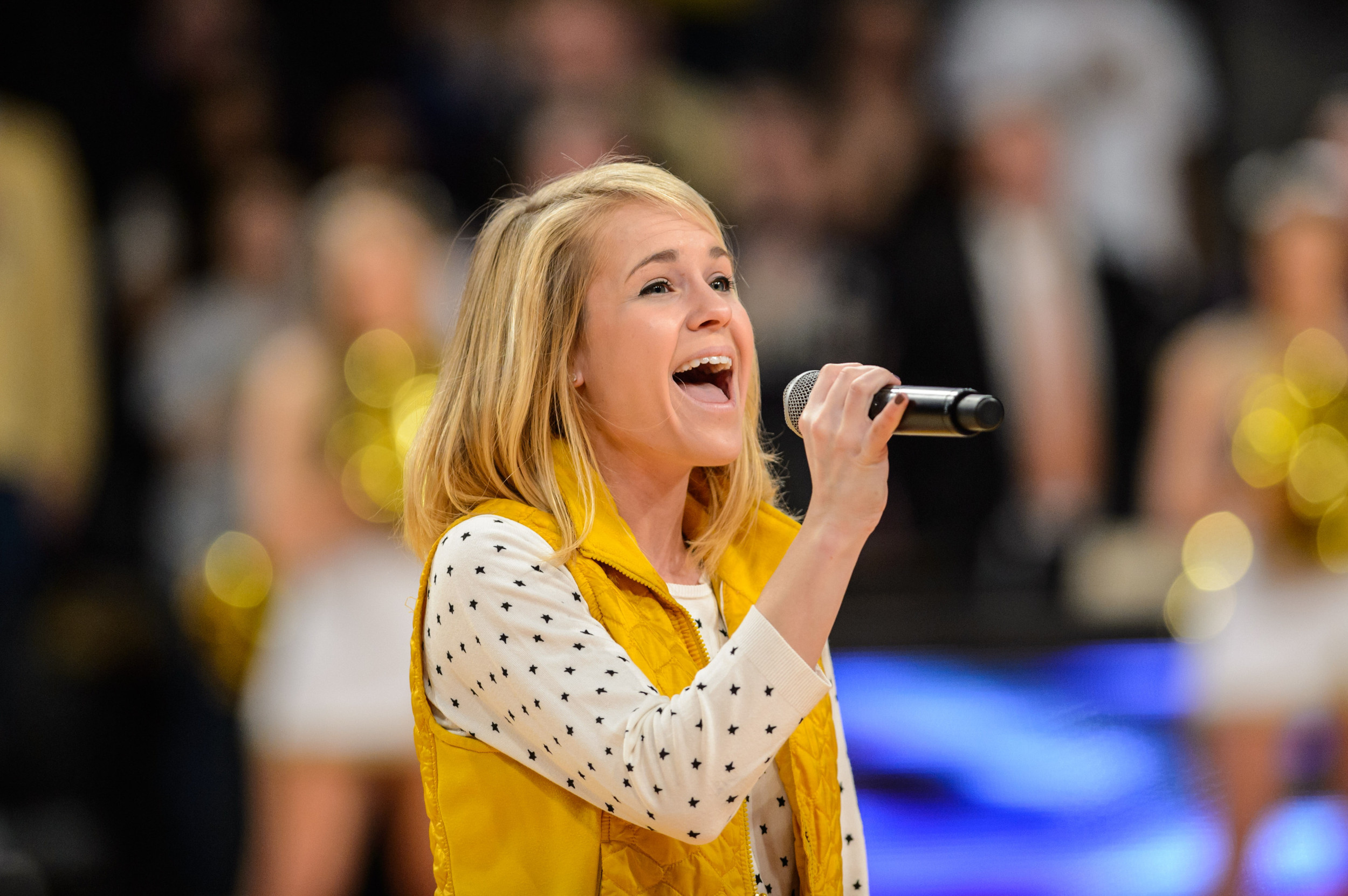 Georgia Tech alum Ele Griffin sings The Star Spangled Banner prior to the game.