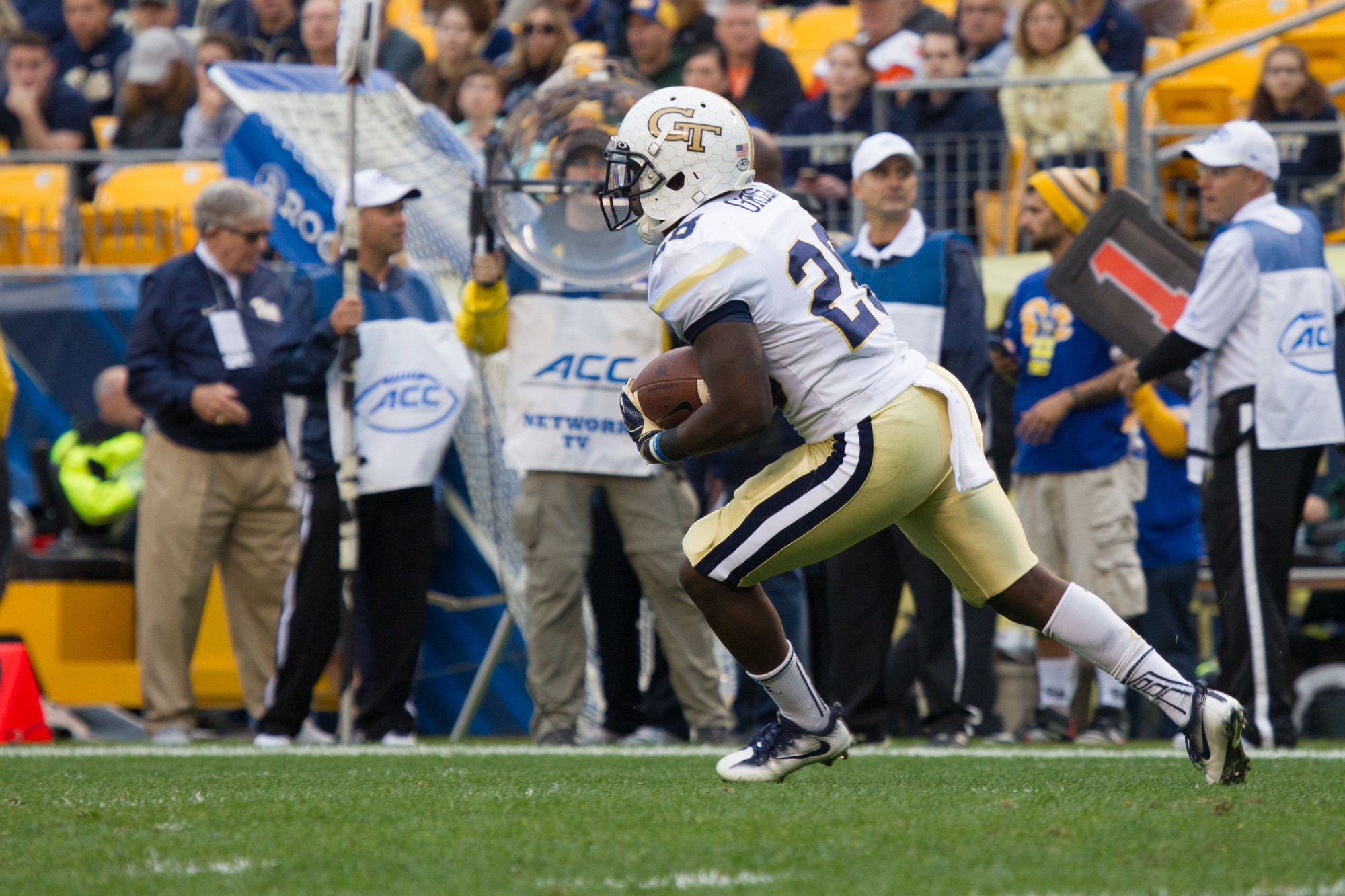 Pittsburgh, PA - October 8, 2016: The Pitt Panthers football team hosts the Georgia Tech Yellow Jackets in an ACC conference game at Heinz Field in Pittsburgh. - Credit: Jeffrey Gamza