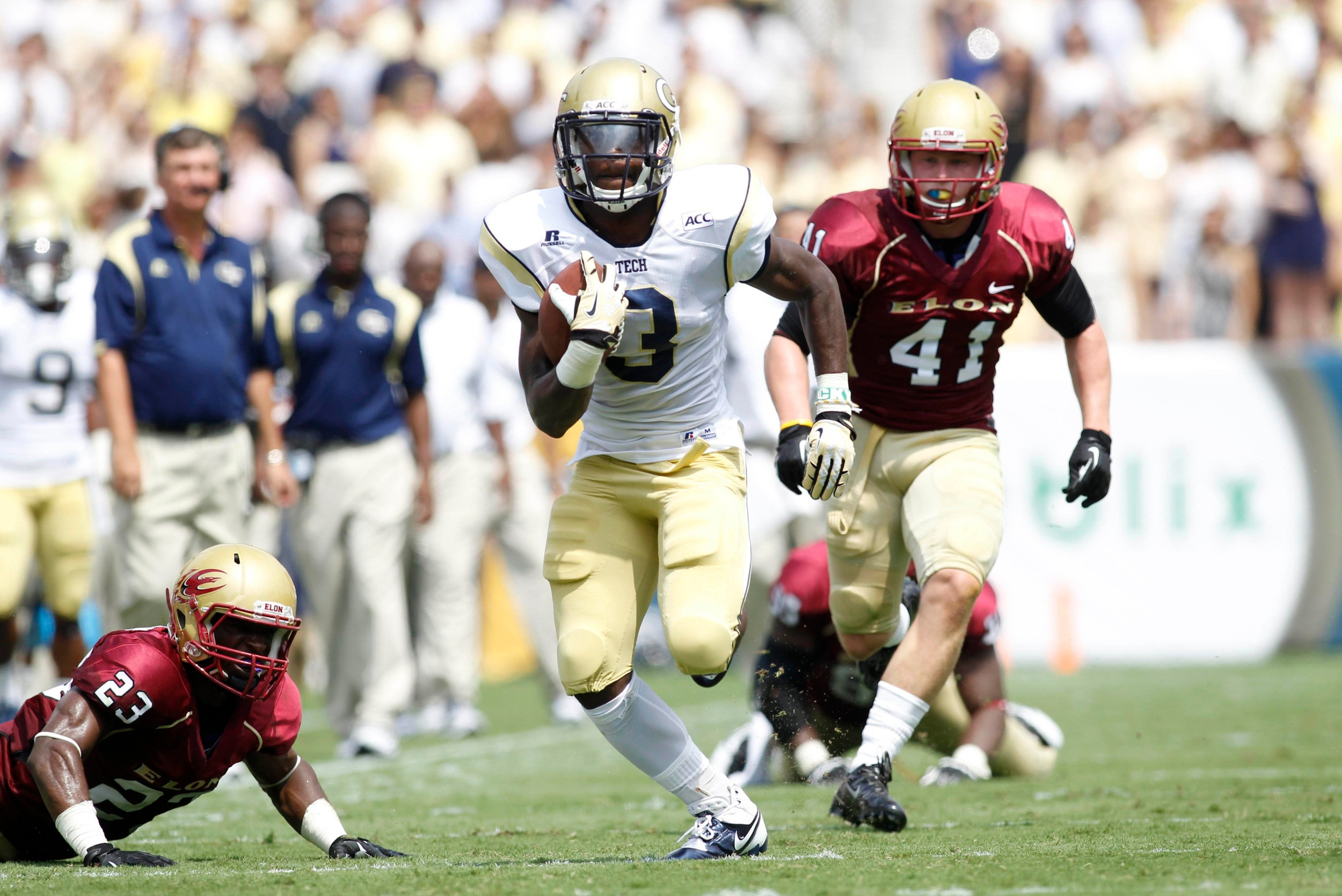 Aug 31, 2013; Atlanta, GA, USA; Georgia Tech Yellow Jackets running back Dennis Andrews (3) runs the ball against the Elon Phoenix in the first quarter at Bobby Dodd Stadium. Mandatory Credit: Brett Davis-USA TODAY Sports