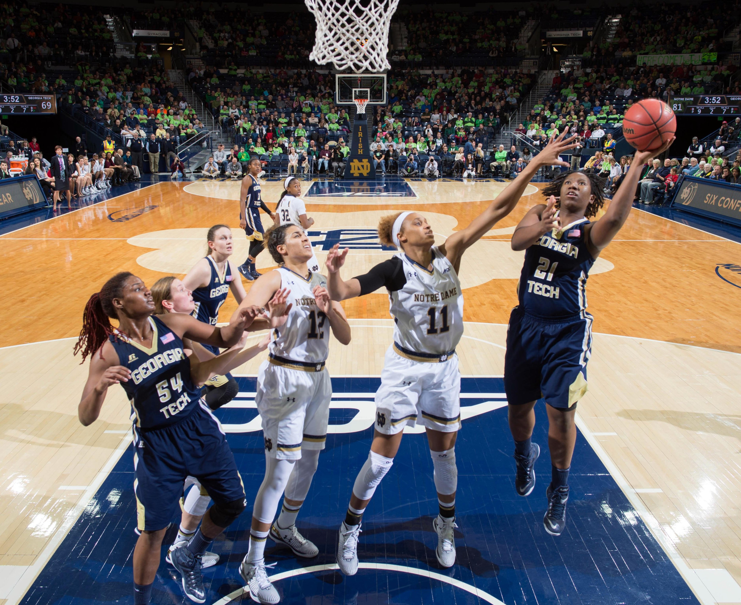 Zaire O'Neil goes up for a shot as Brianna Turner defends. Credit: Matt Cashore-USA TODAY Sports