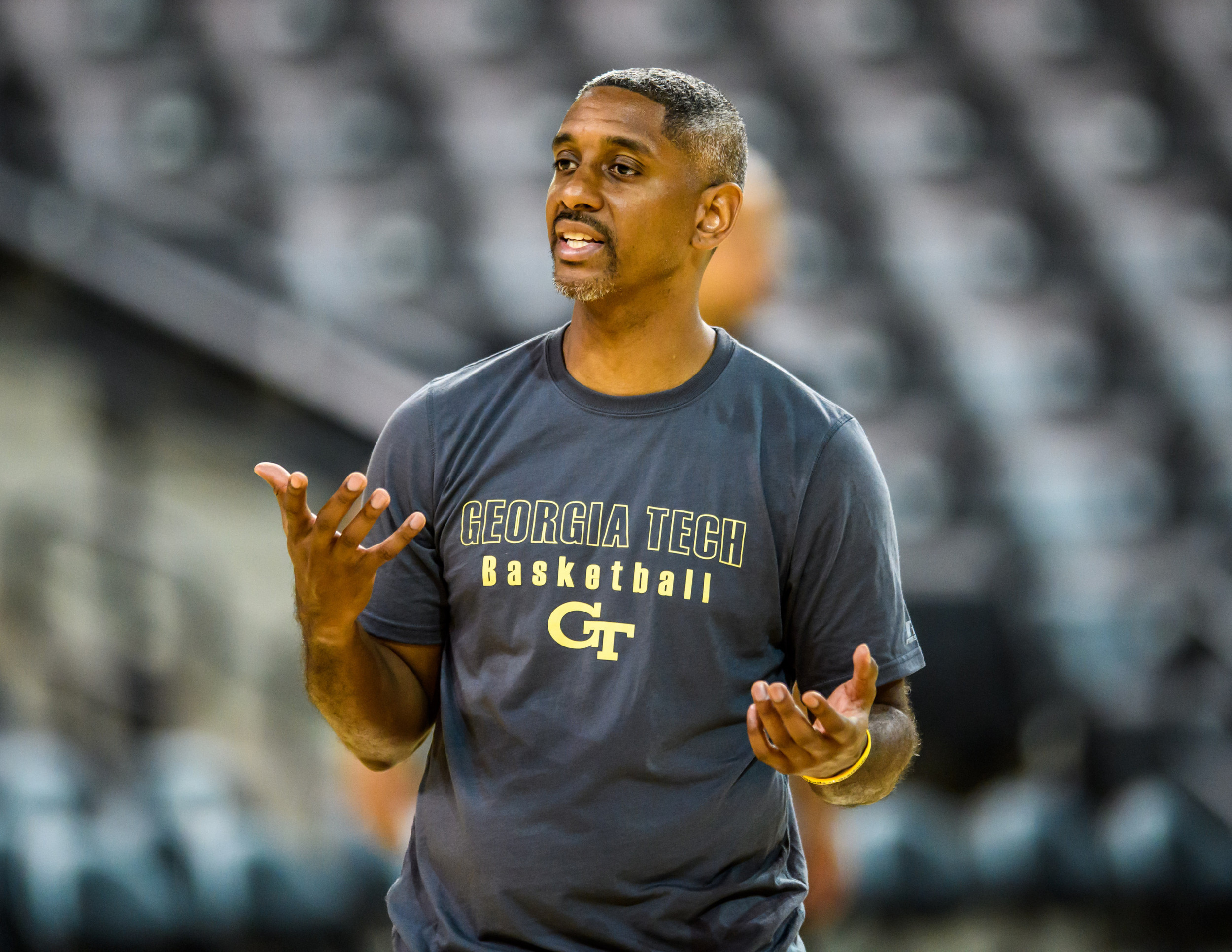 Assistant Coach Darryl LaBarrie