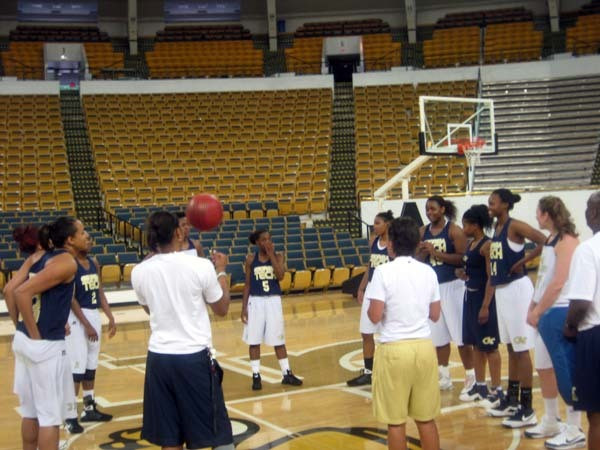 The Yellow Jackets prepare for the 2009 Foreign Tour