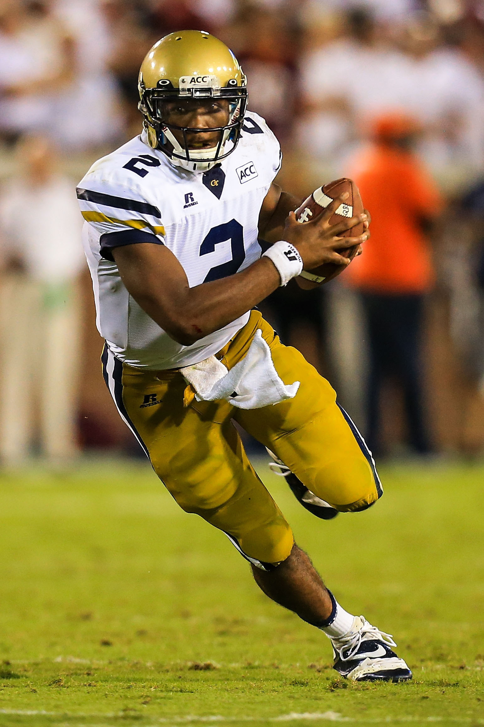 Sep 26, 2013; Atlanta, GA, USA; Georgia Tech Yellow Jackets quarterback Vad Lee (2) runs the ball in the second half against the Virginia Tech Hokies at Bobby Dodd Stadium. Virginia Tech won 17-10. Mandatory Credit: Daniel Shirey-USA TODAY Sports