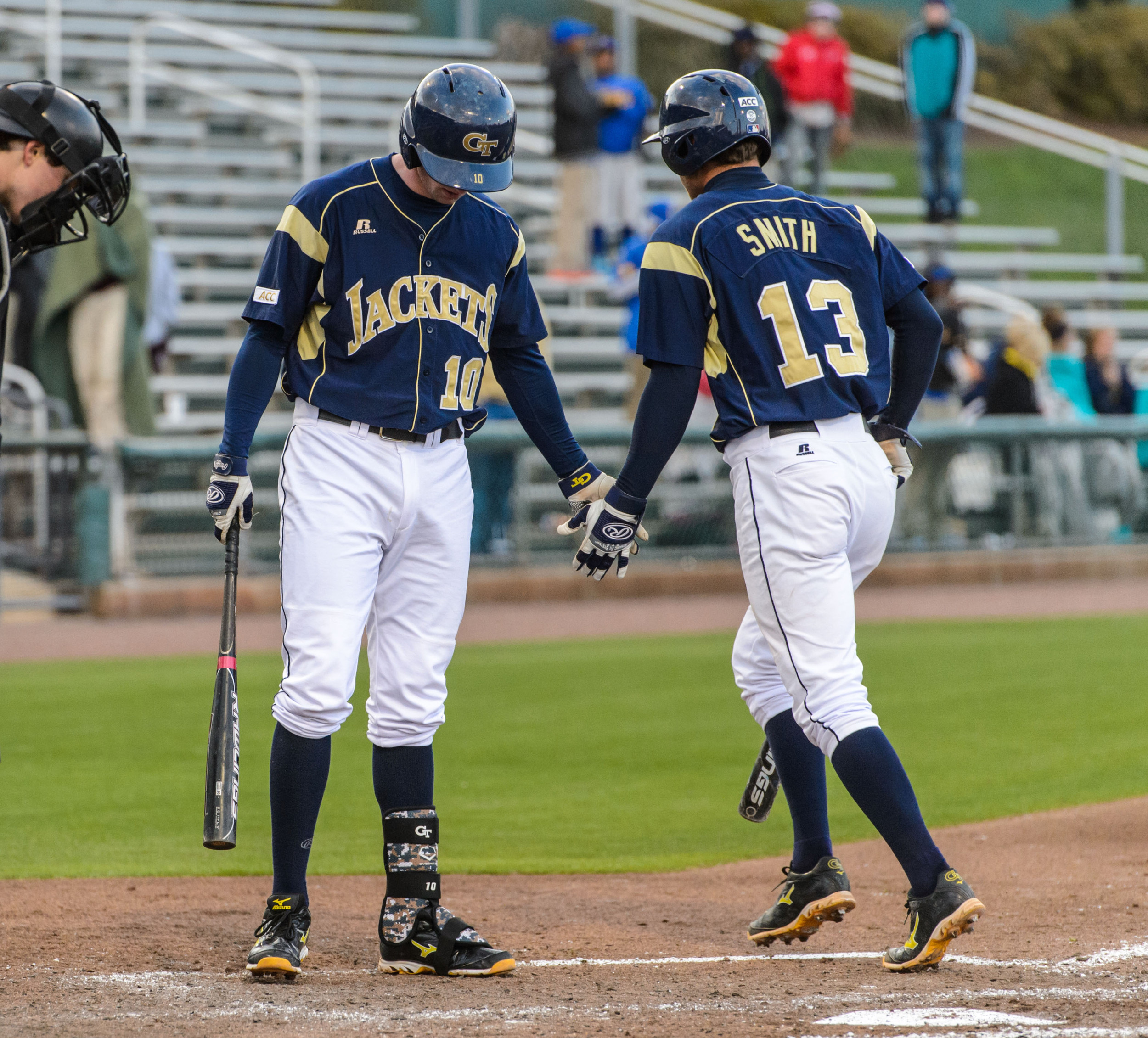 Brandon Gold (10), Thomas Smith (13)