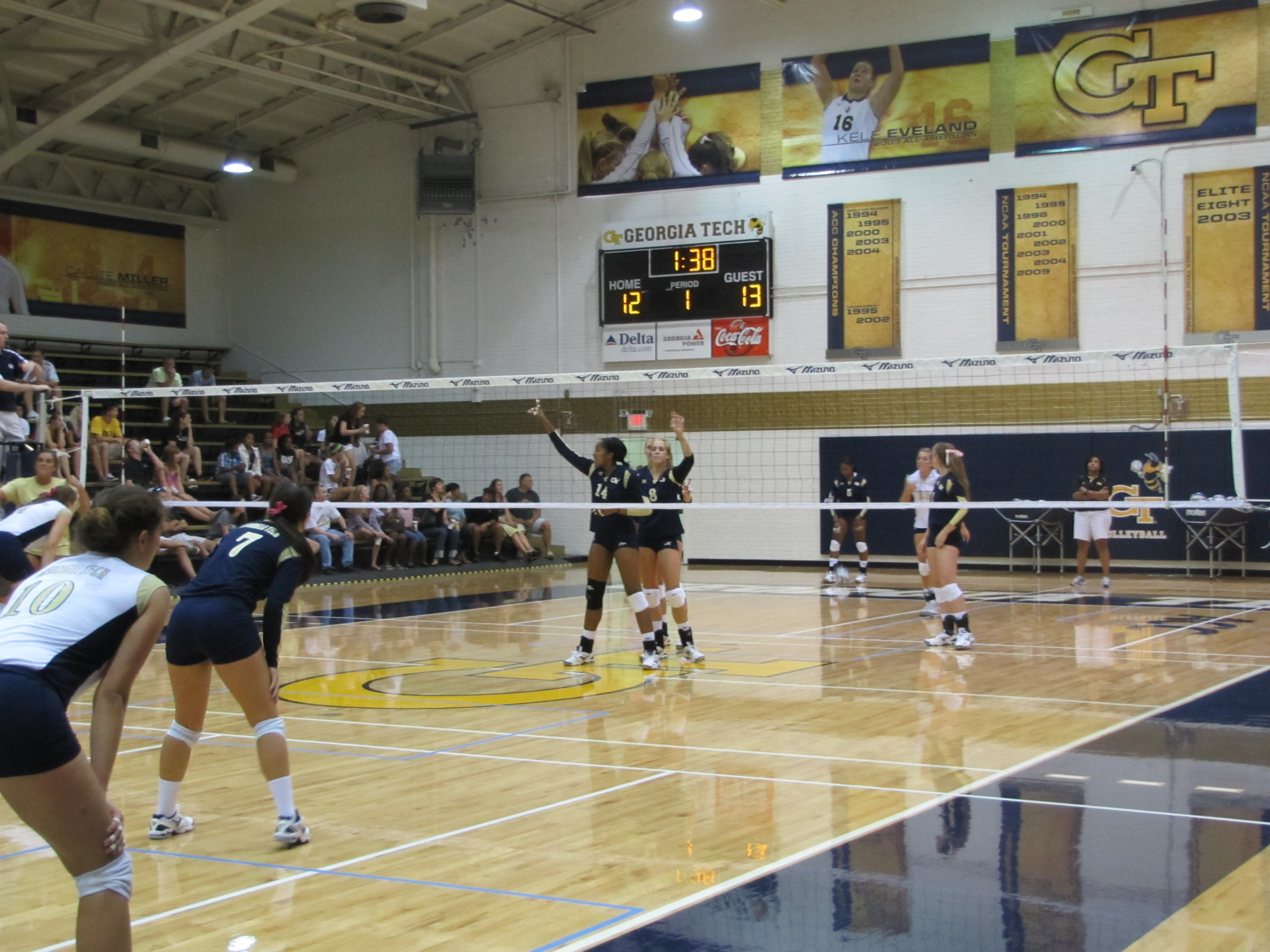 2011 Gold/White Scrimmage and Big Sisters Clinic