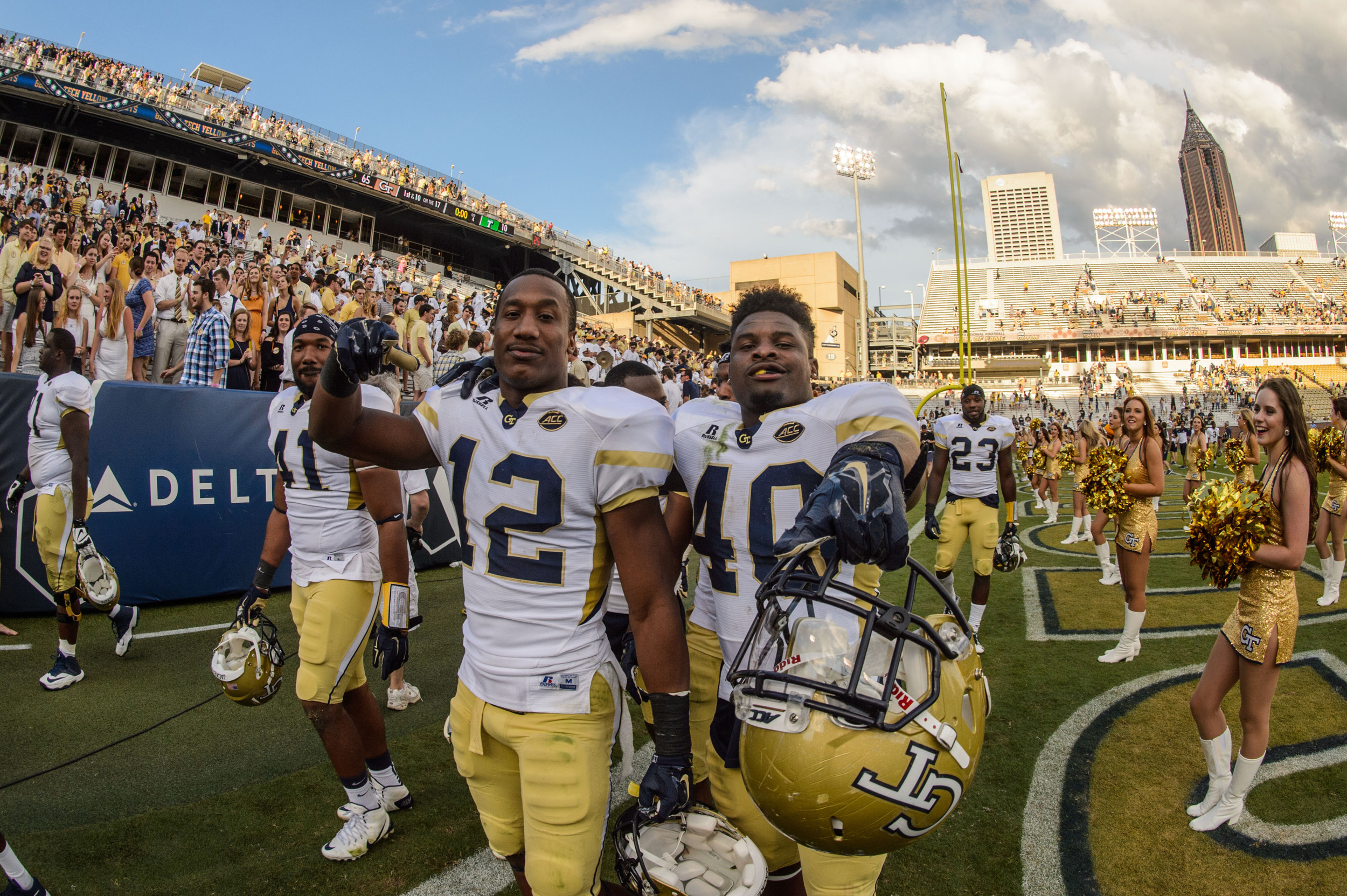P.J. Davis (40), Demond Smith (12)