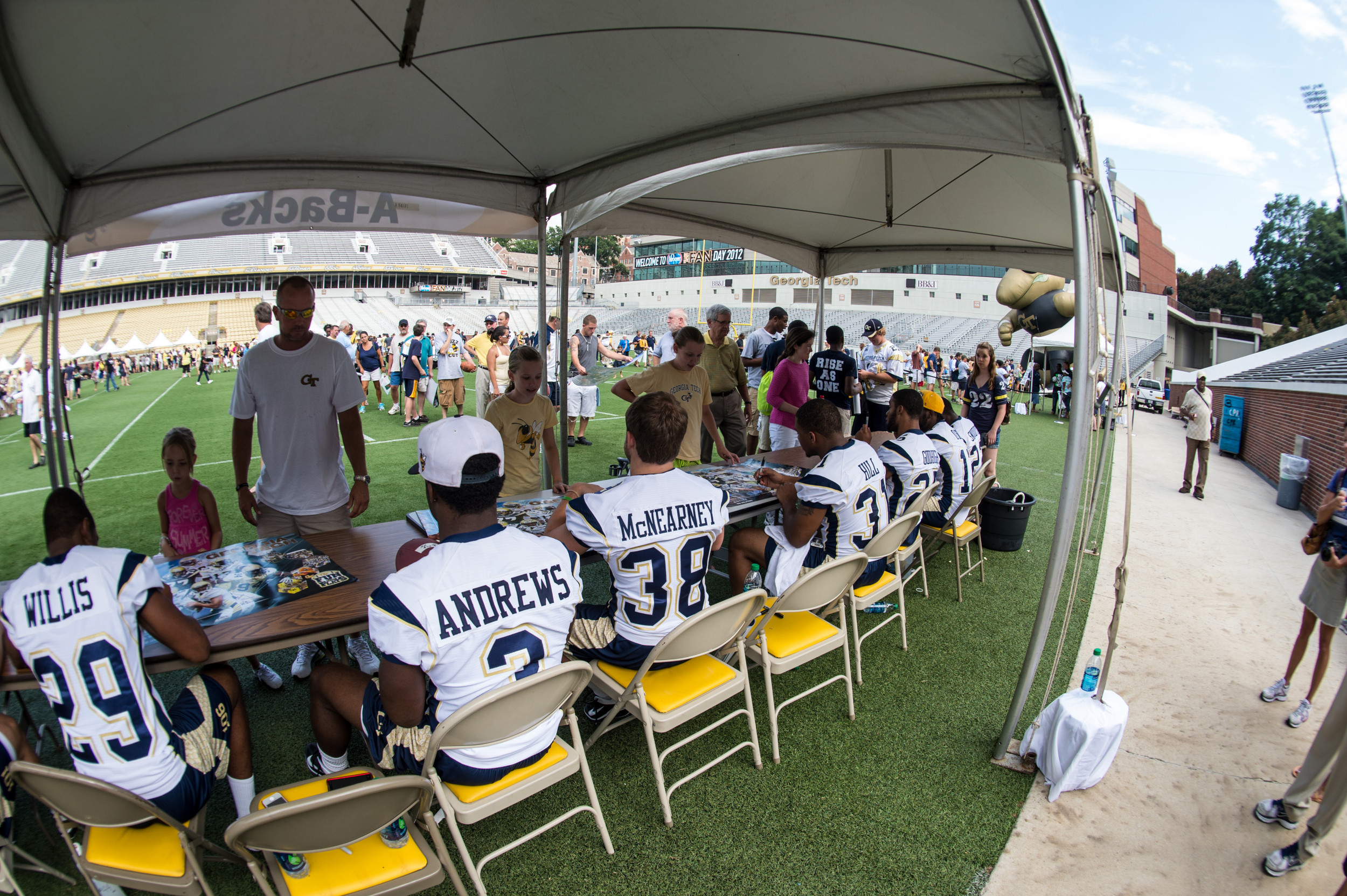Yellow Jacket Fan Day