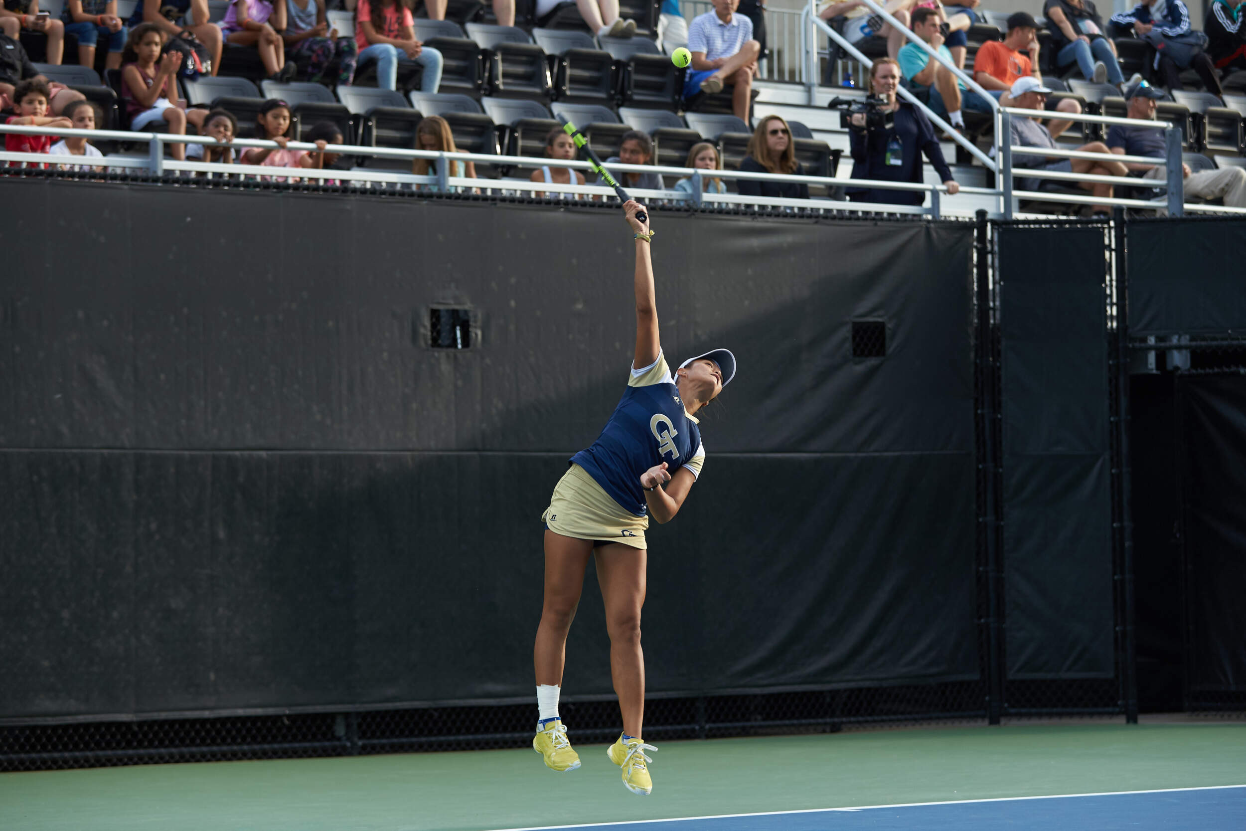 Victoria Flores - 2018 NCAA