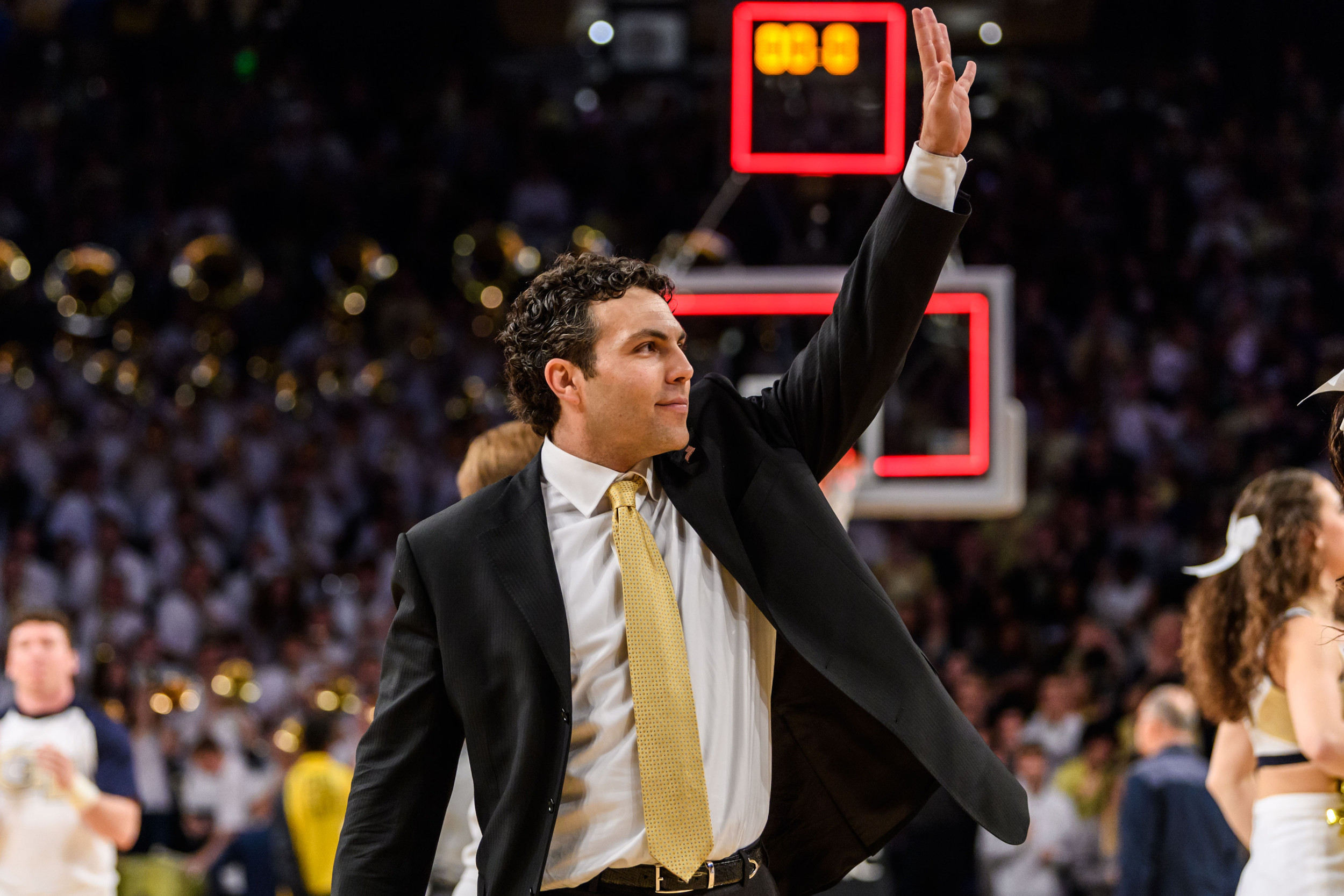Coach Josh Pastner
