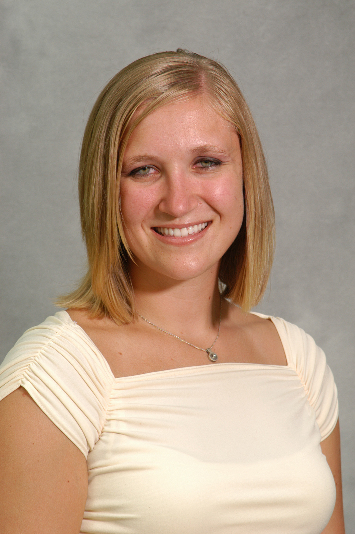 Lynnette Moster - volleyball