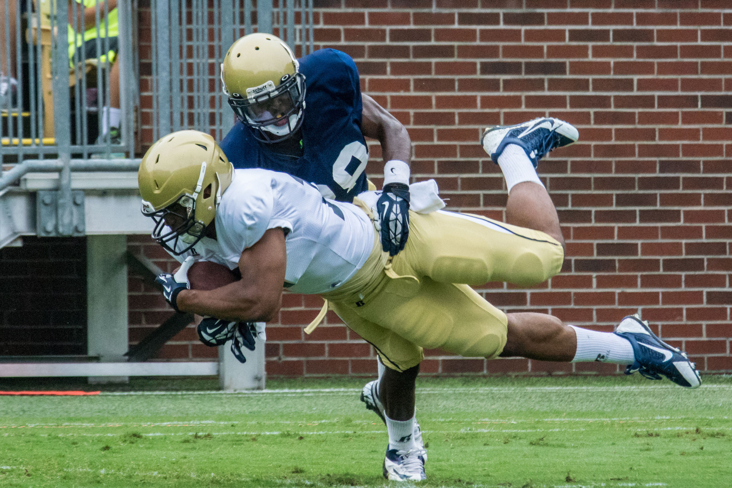 DeAndre Smelter (15), D.J. White (28)