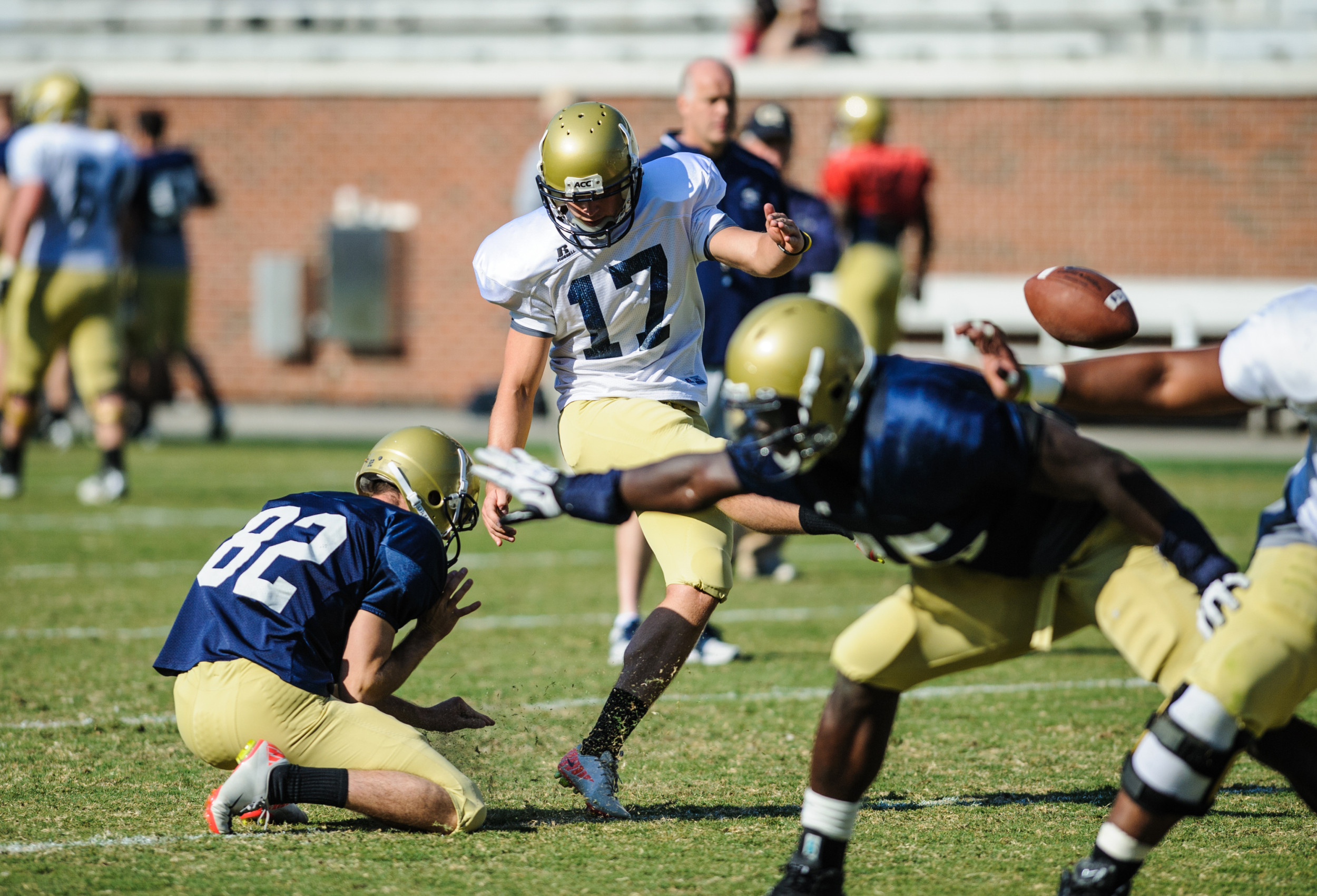 Sean Poole (82), Chris Tanner (17)