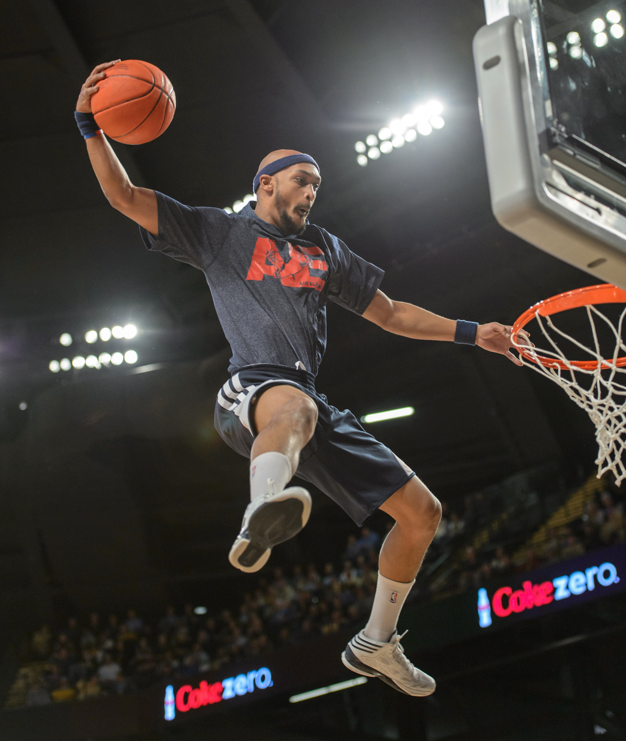 The Air Elite Dunkers perform at halftime.