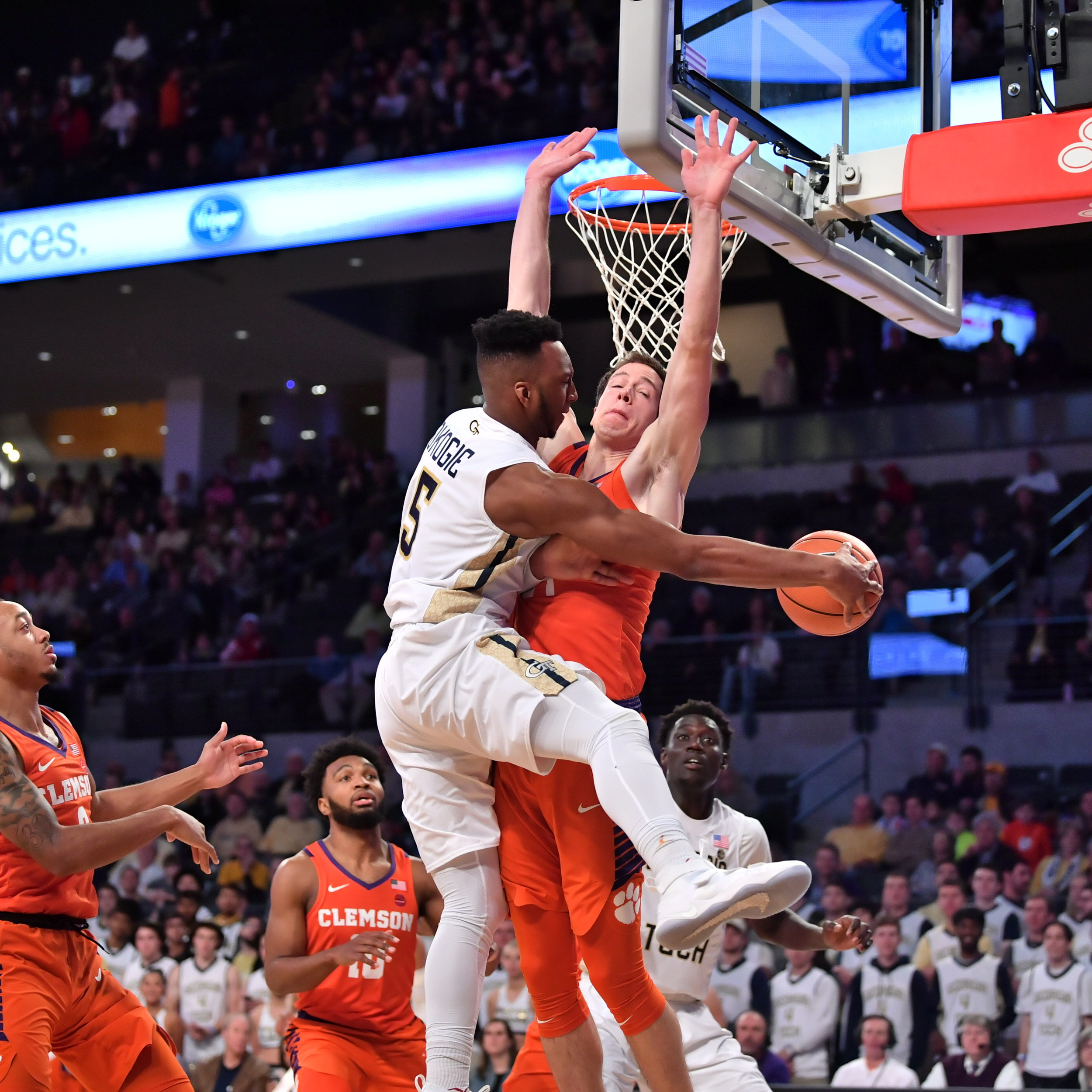 Josh Okogie (5)