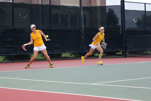 Lynn Blau and Elizabeth Kilborn in doubles play against Alabama in the second round of the NCAA Tournament.