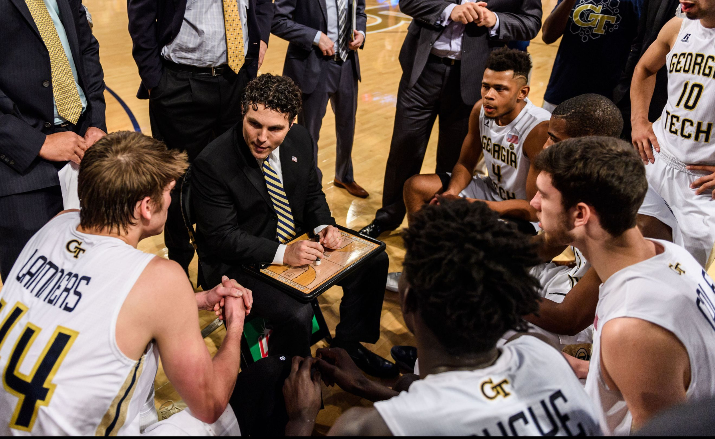 Coach Josh Pastner