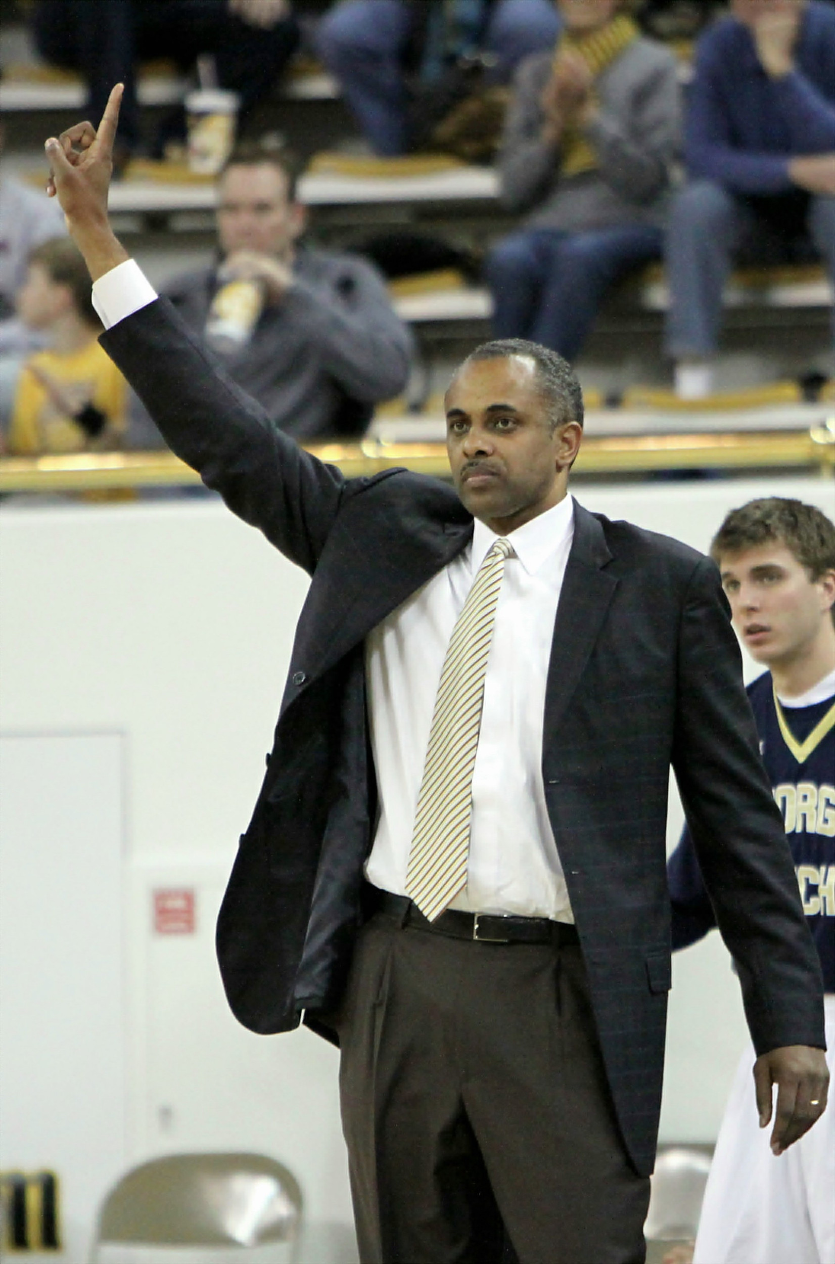 Head Coach Paul Hewitt