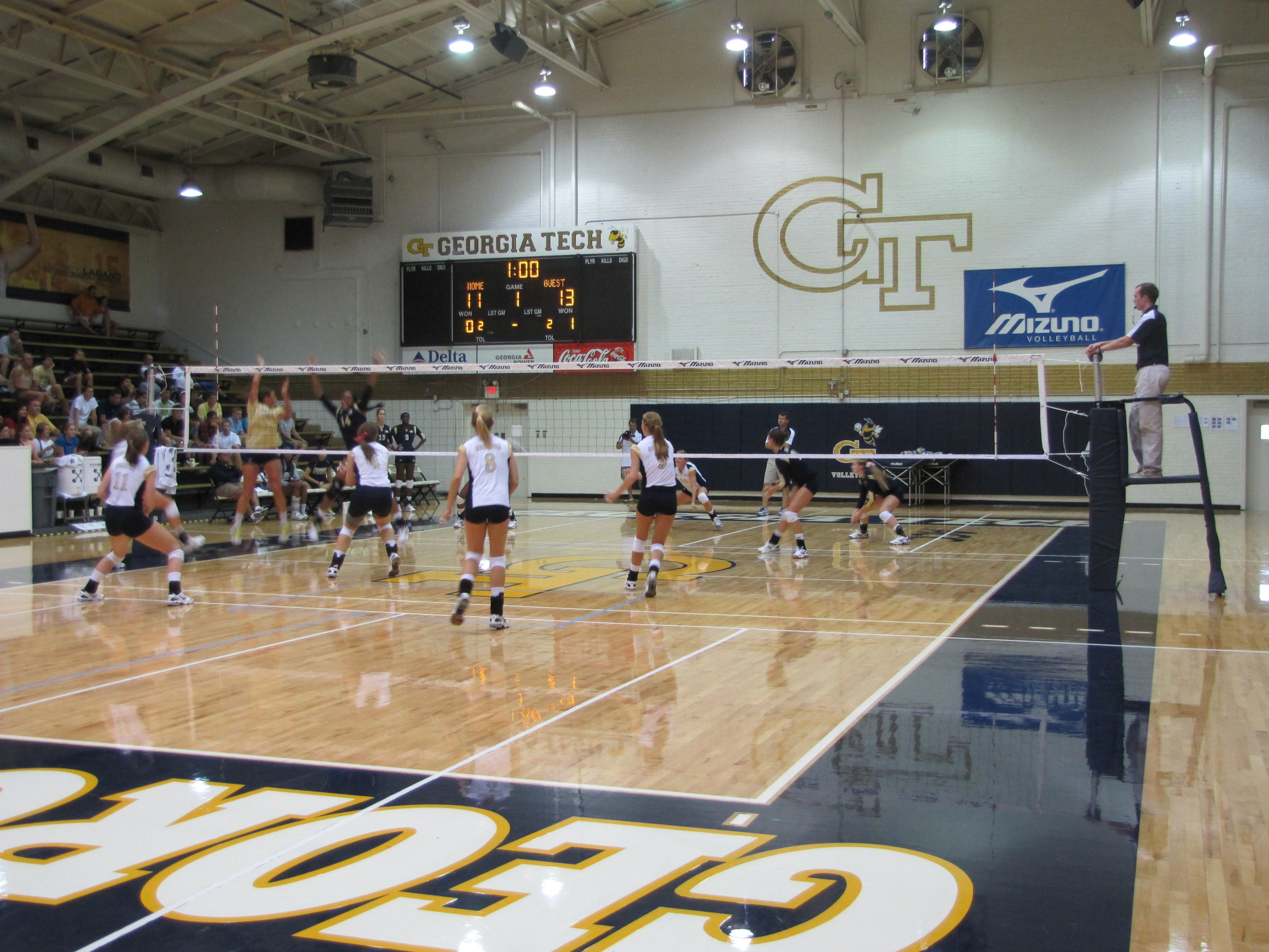 2011 Gold/White Scrimmage and Big Sisters Clinic
