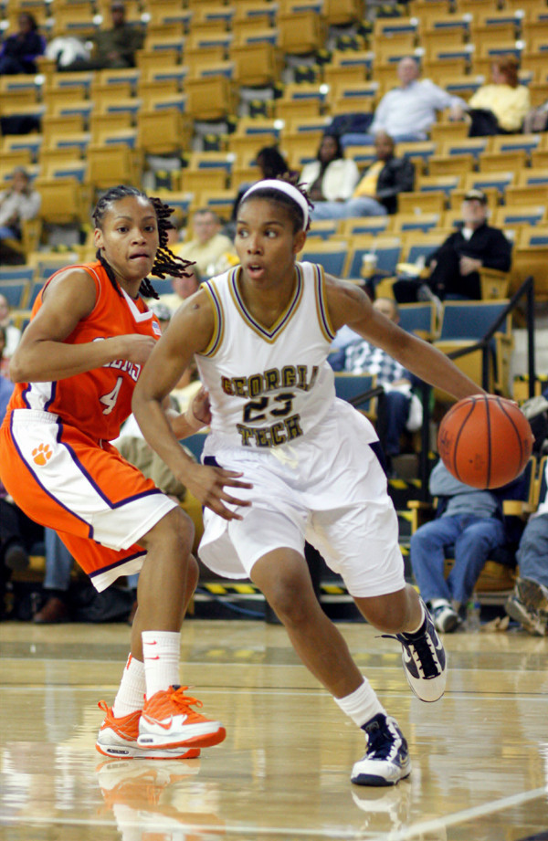 Deja Foster