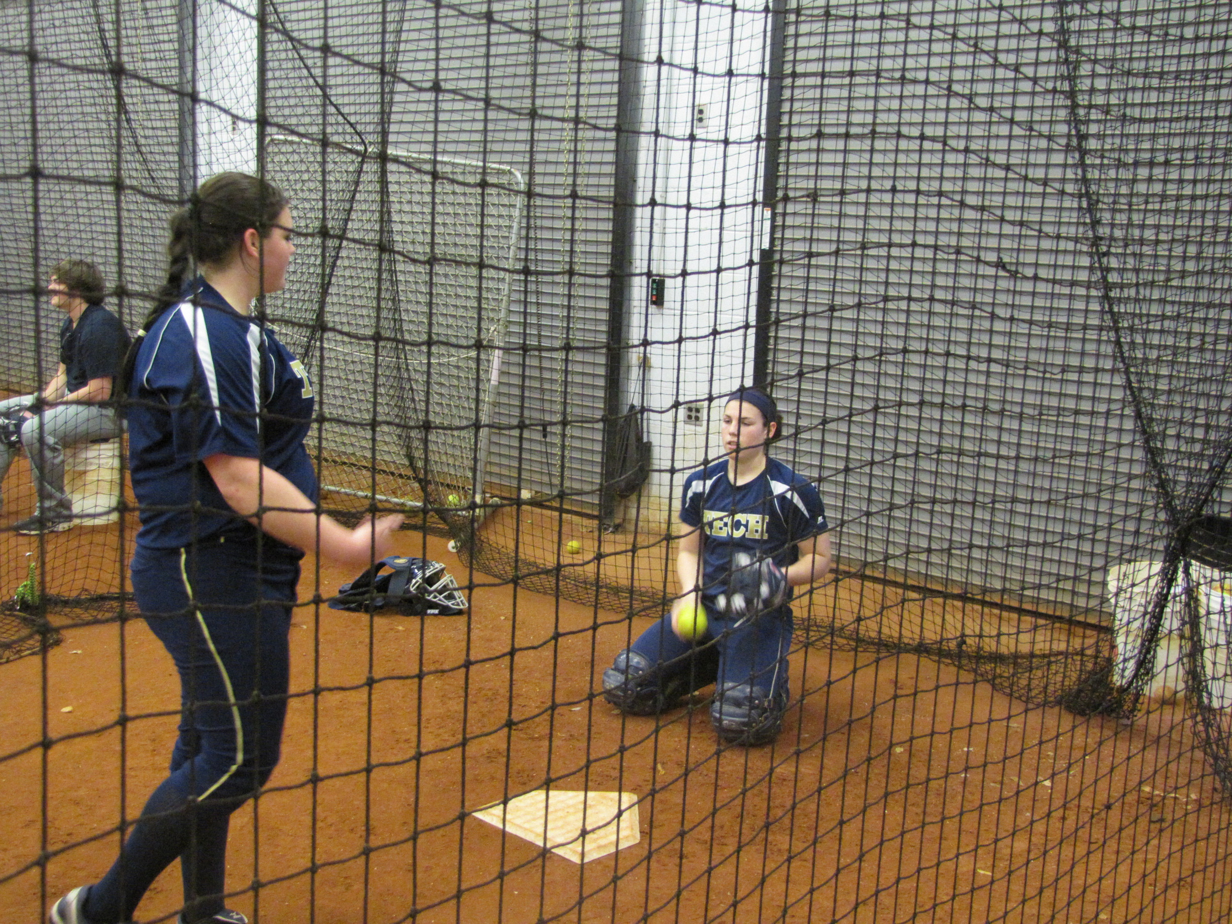 Hope Rush tosses to incoming freshman Caitlyn Coffey