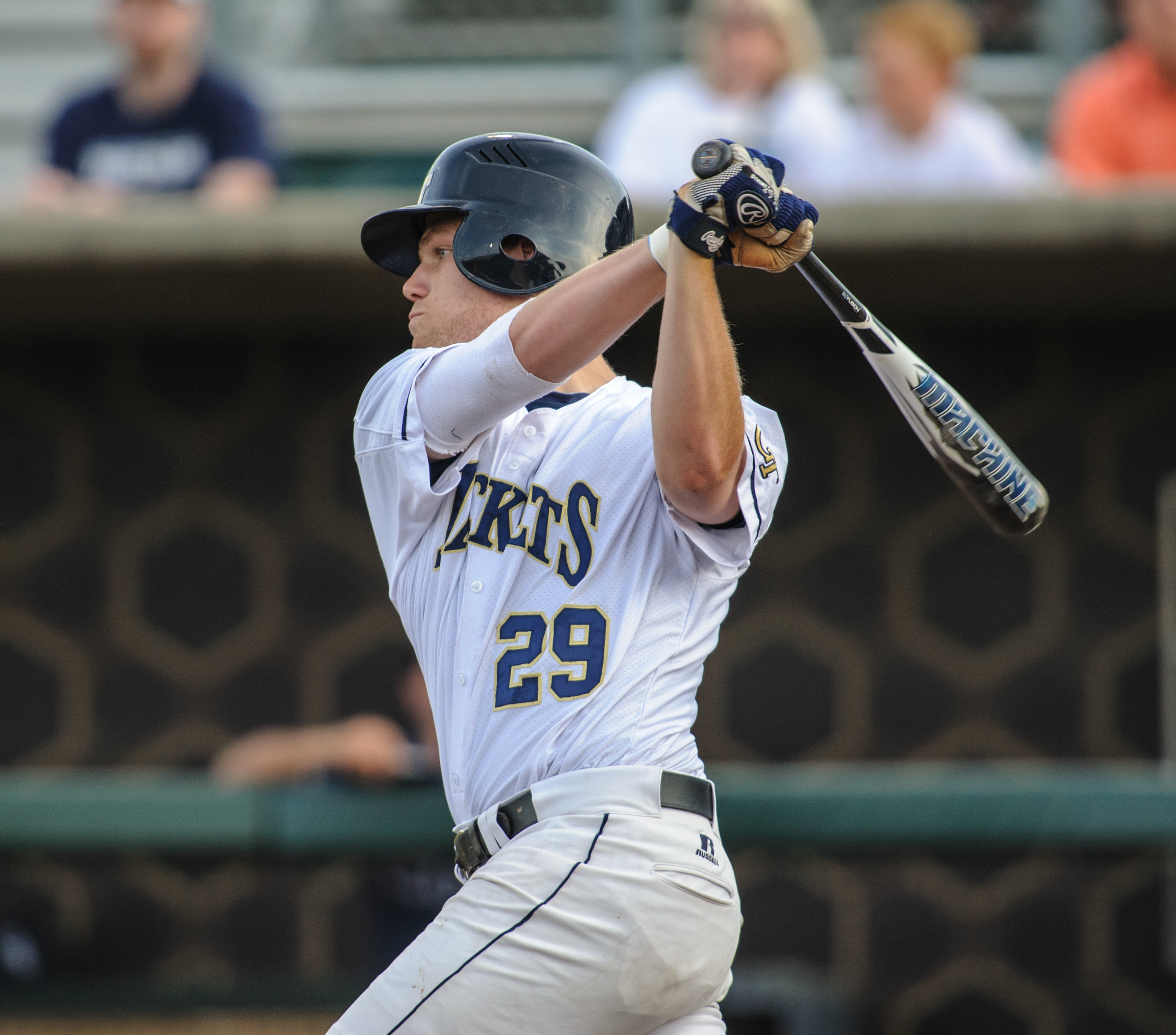 Mitch Earnest (29)