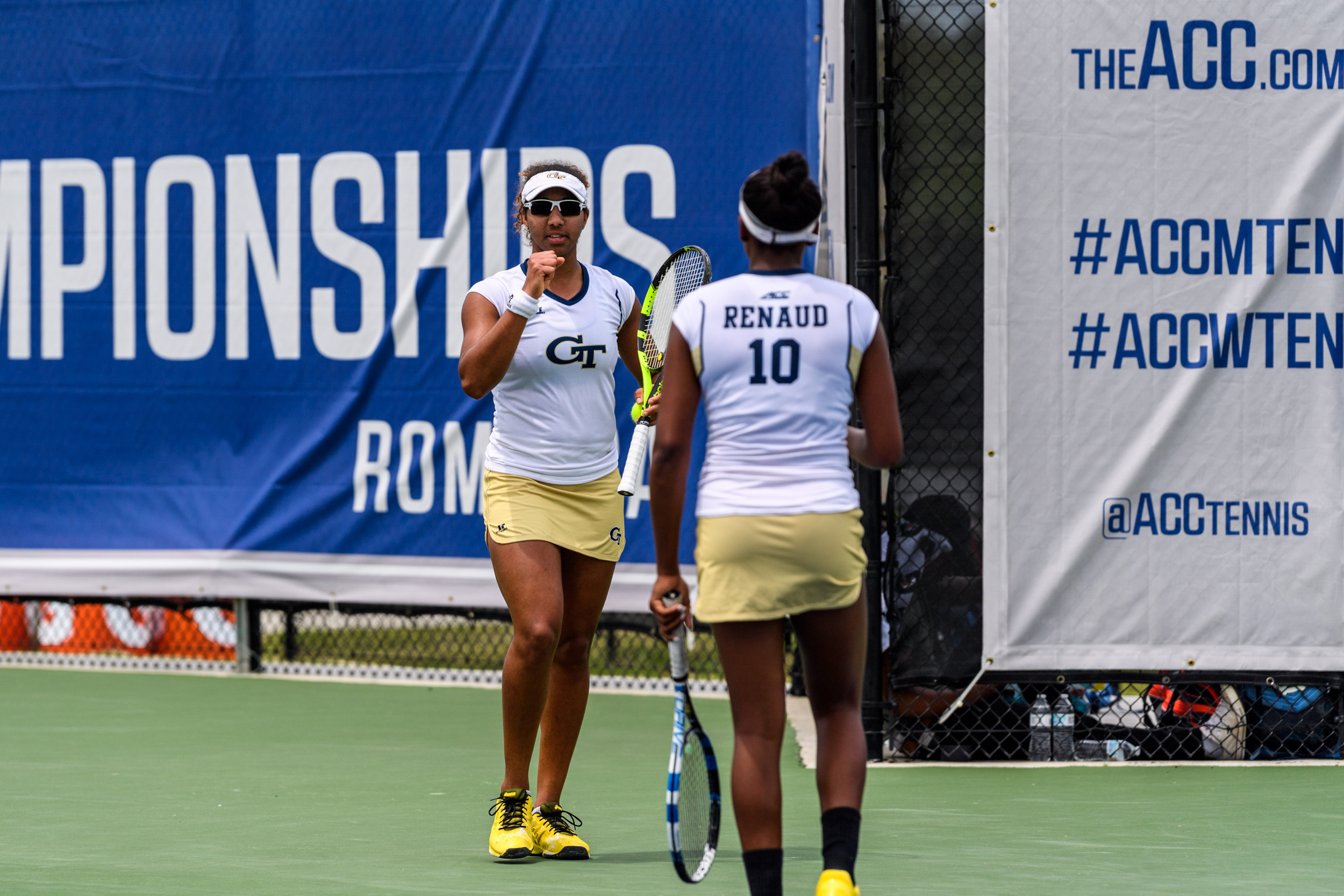 Rasheeda McAdoo, Johnnise Renaud