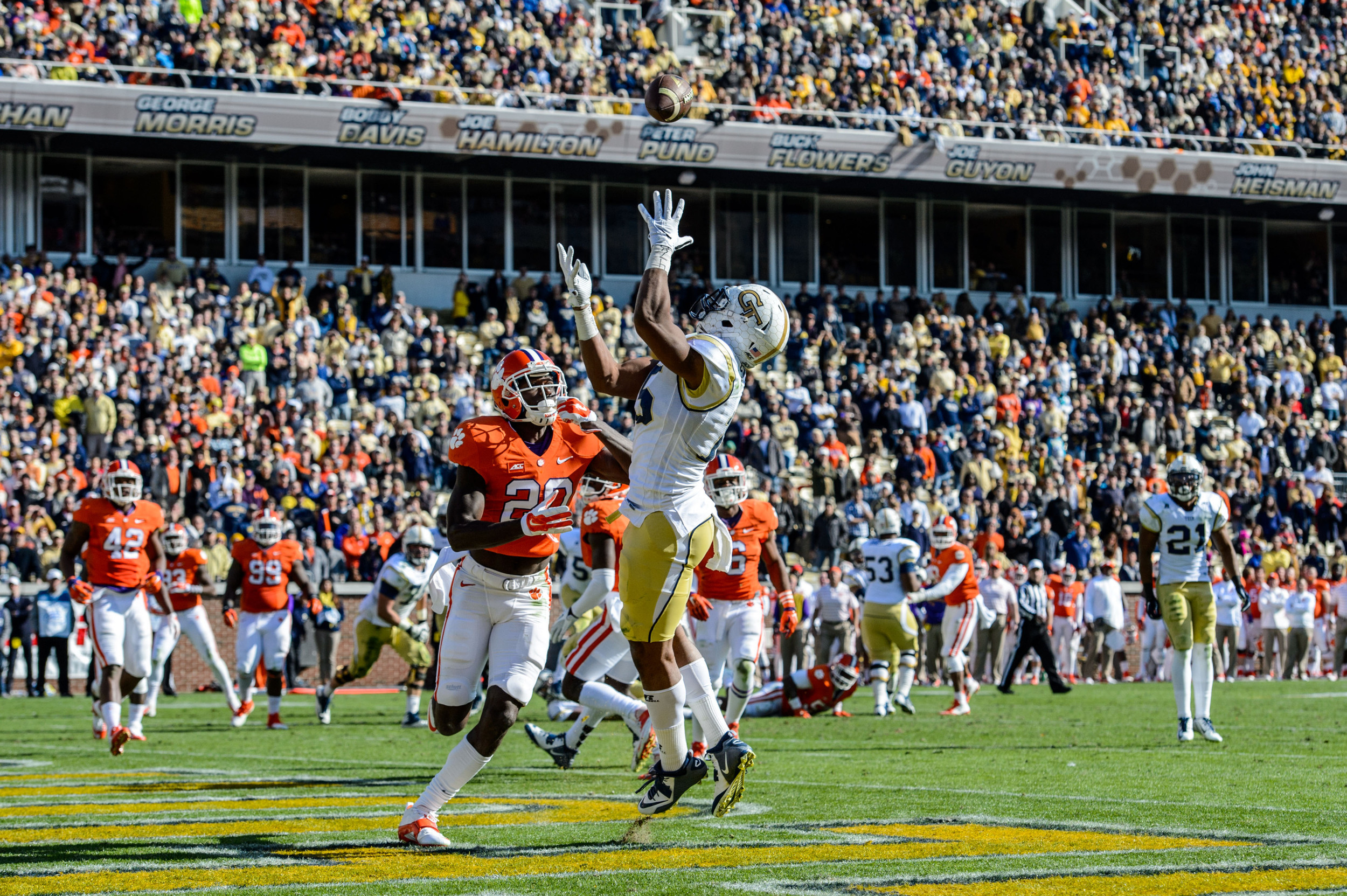DeAndre Smelter (15)