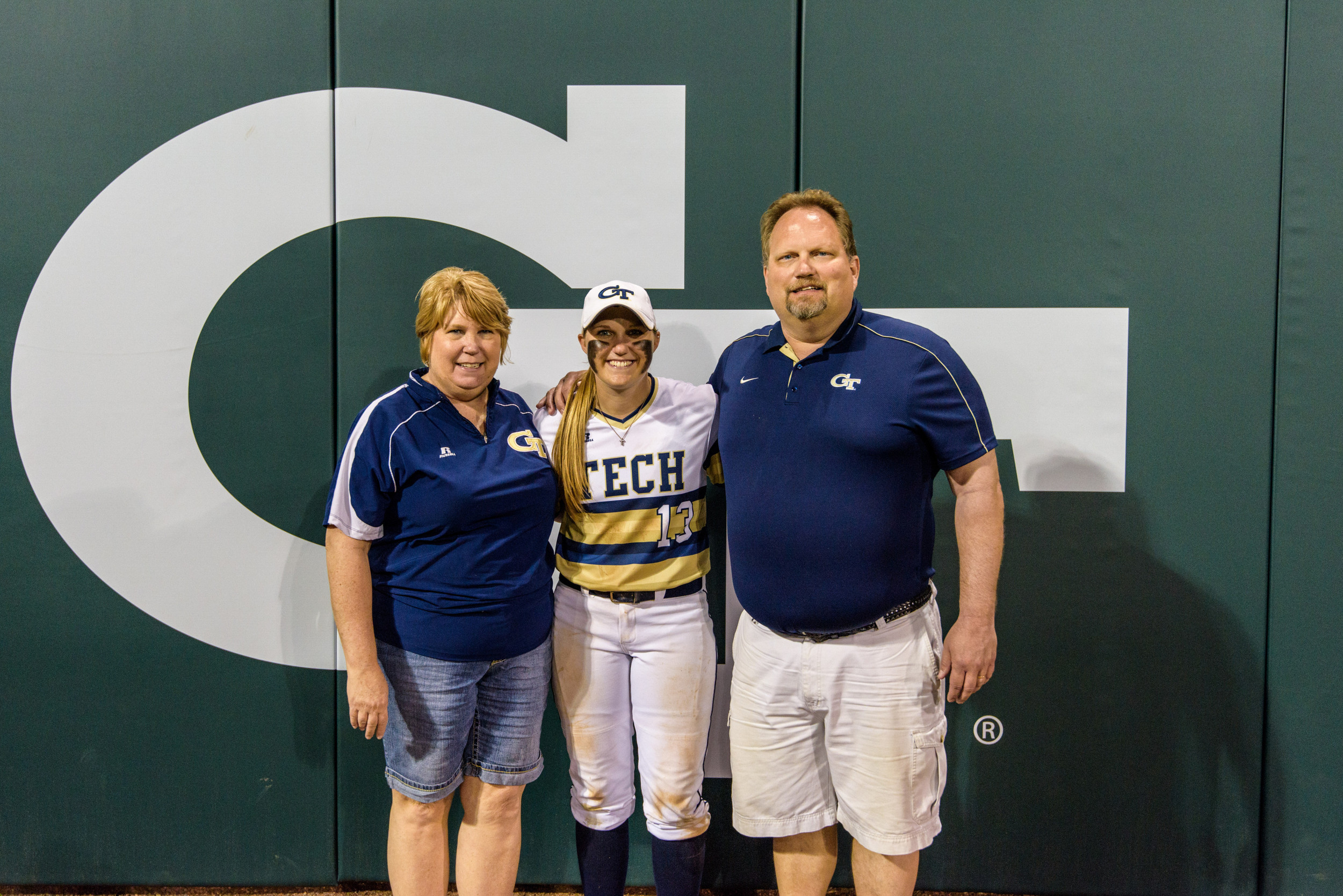 Jessica Kowalewicz (13) and family