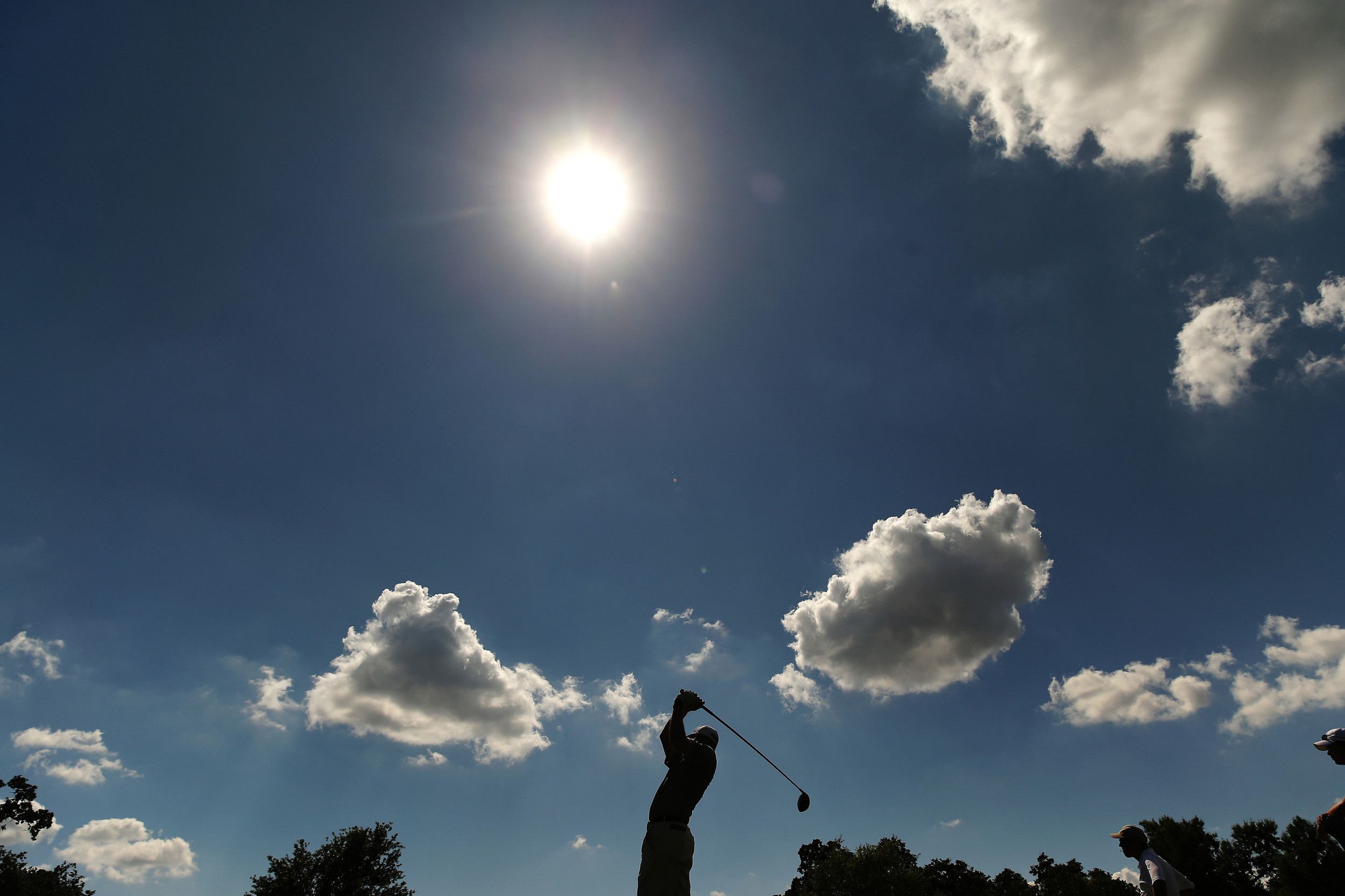 Matt Weibring plays his tee shot on the 11th hole during 2016 U.S. Open Sectional Qualifying at Lakeside Country Club in Houston, Texas on Monday, June 6, 2016. (Copyright USGA/Darren Carroll)