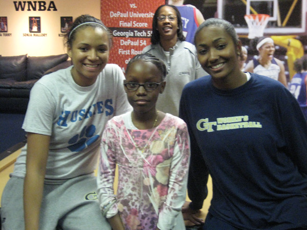 Yellow Jackets take part in Adopt a Family Initiative
