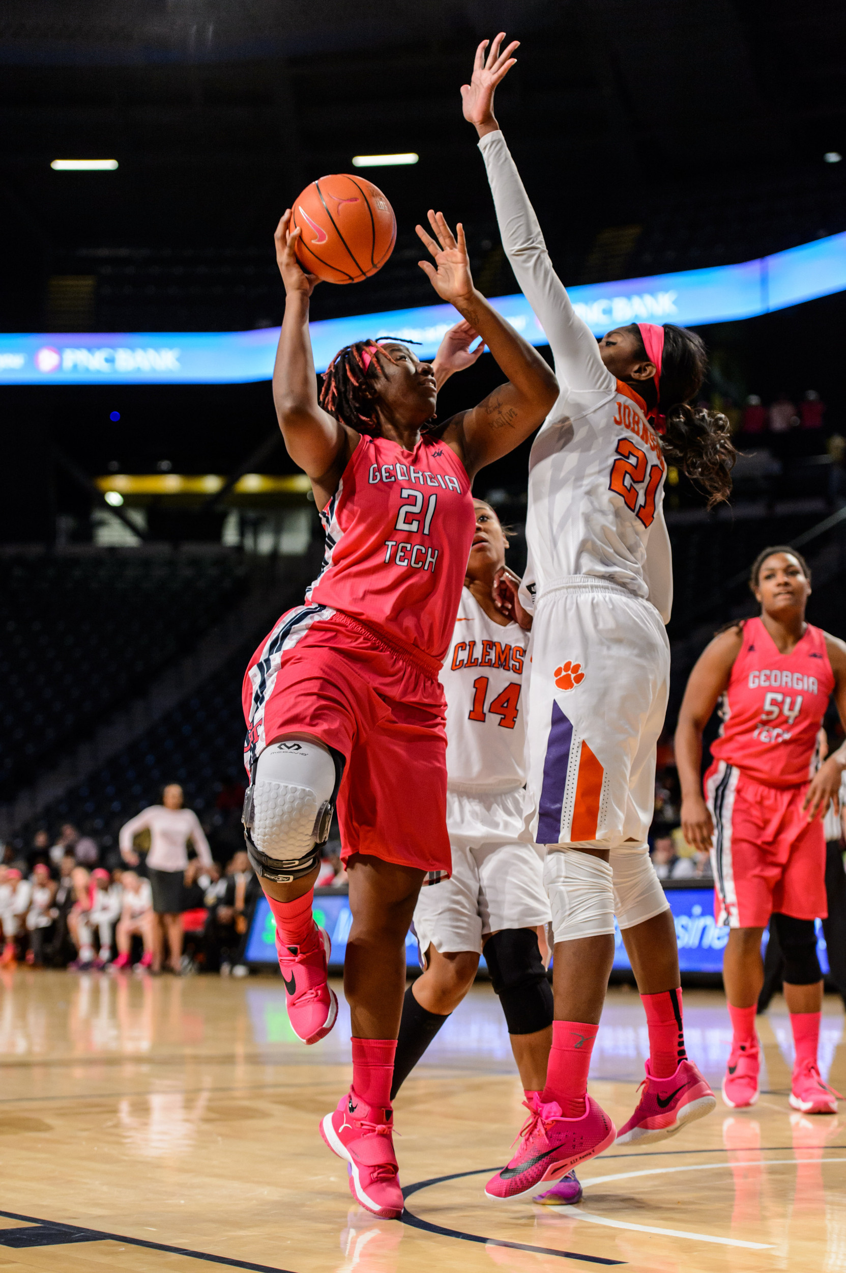 Zaire O'Neil (21)