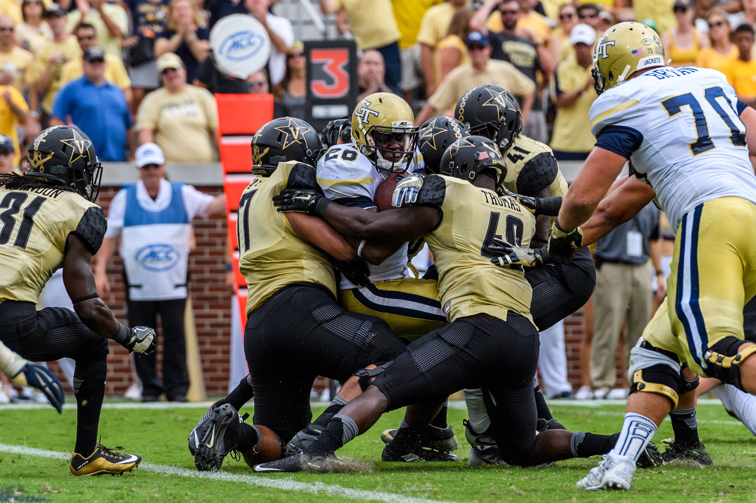 Dedrick Mills (26)