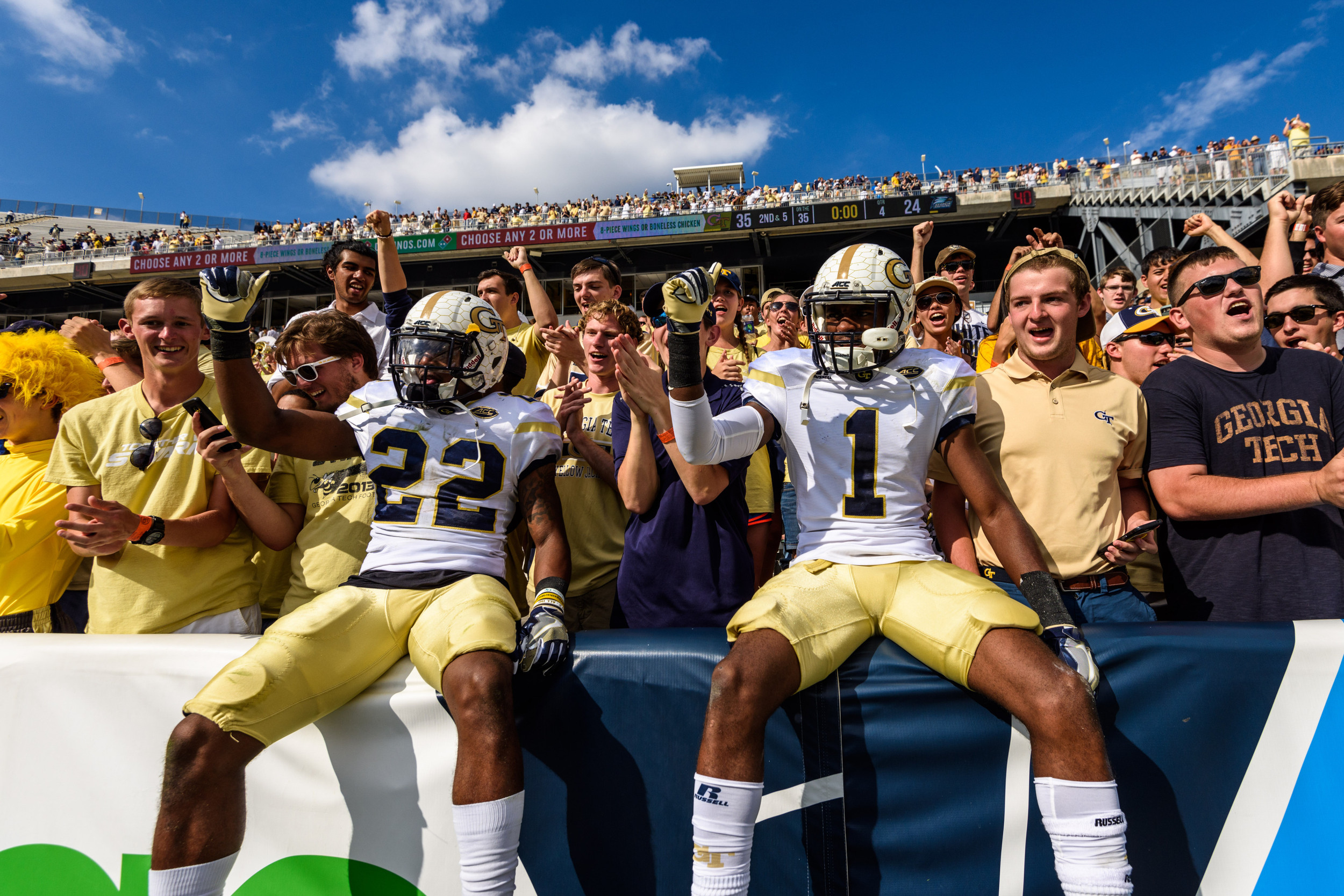 Clinton Lynch (22), Qua Searcy (1)