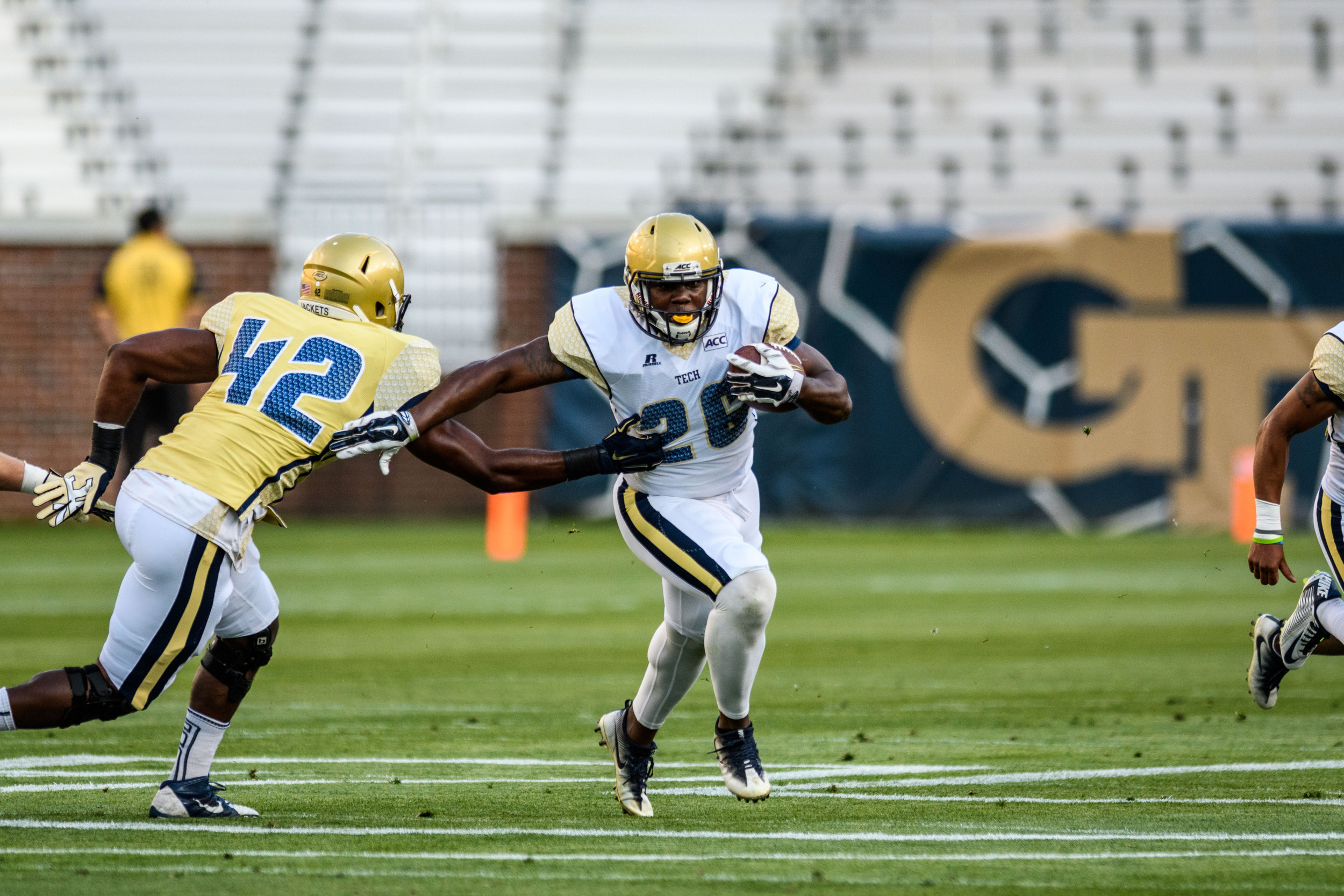 Dedrick Mills (26)