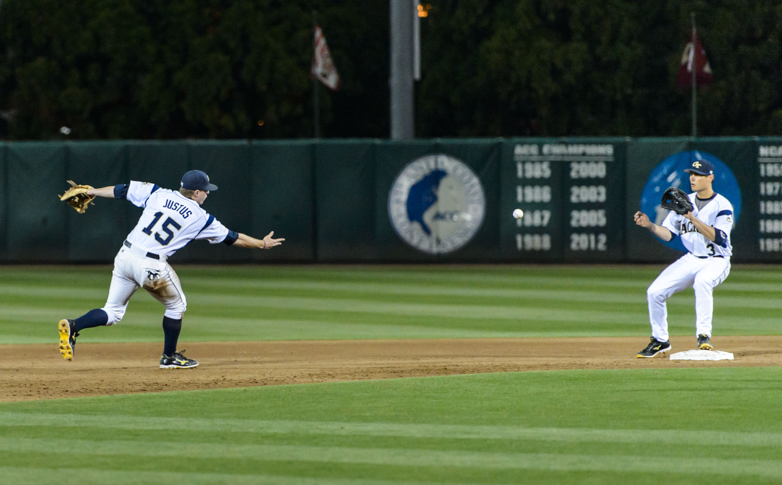 Mott Hyde (3), Connor Justus (15)