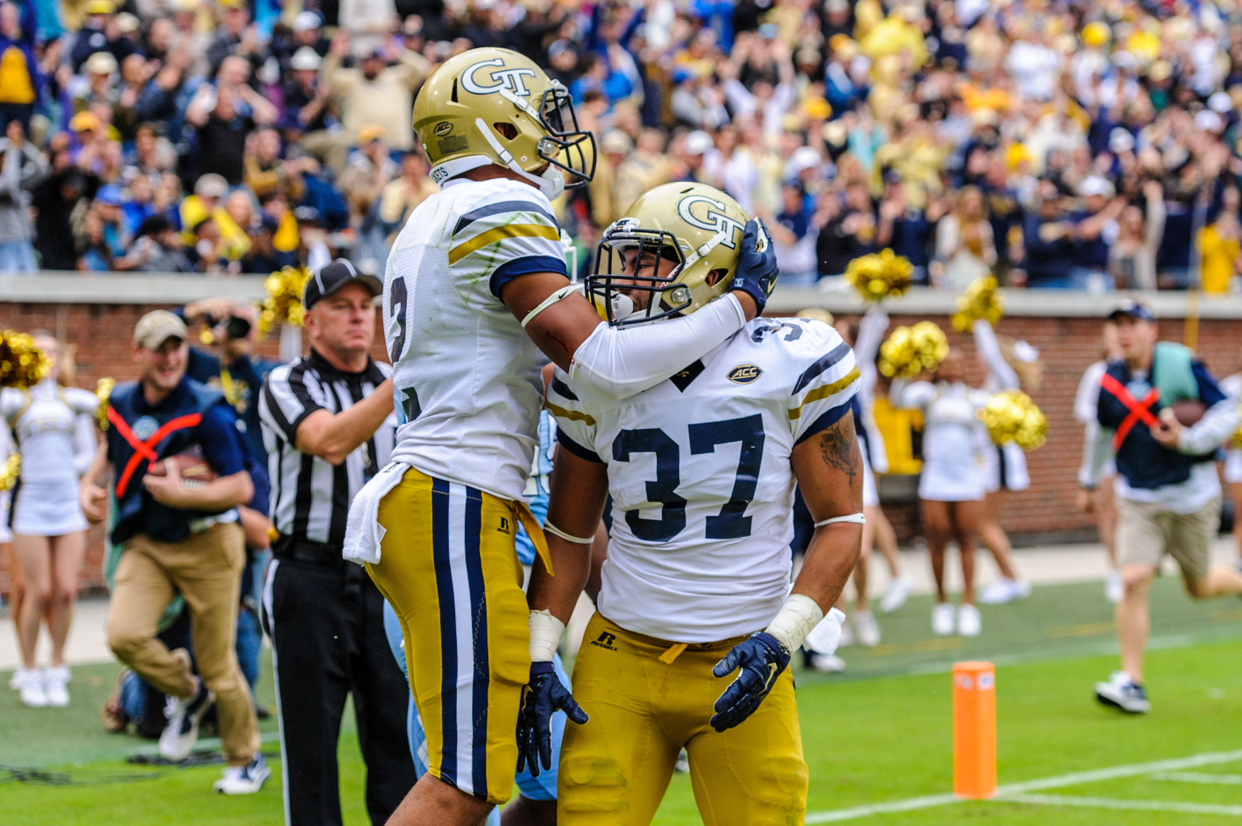 Ricky Jeune (2), Mikell Lands-Davis (37)