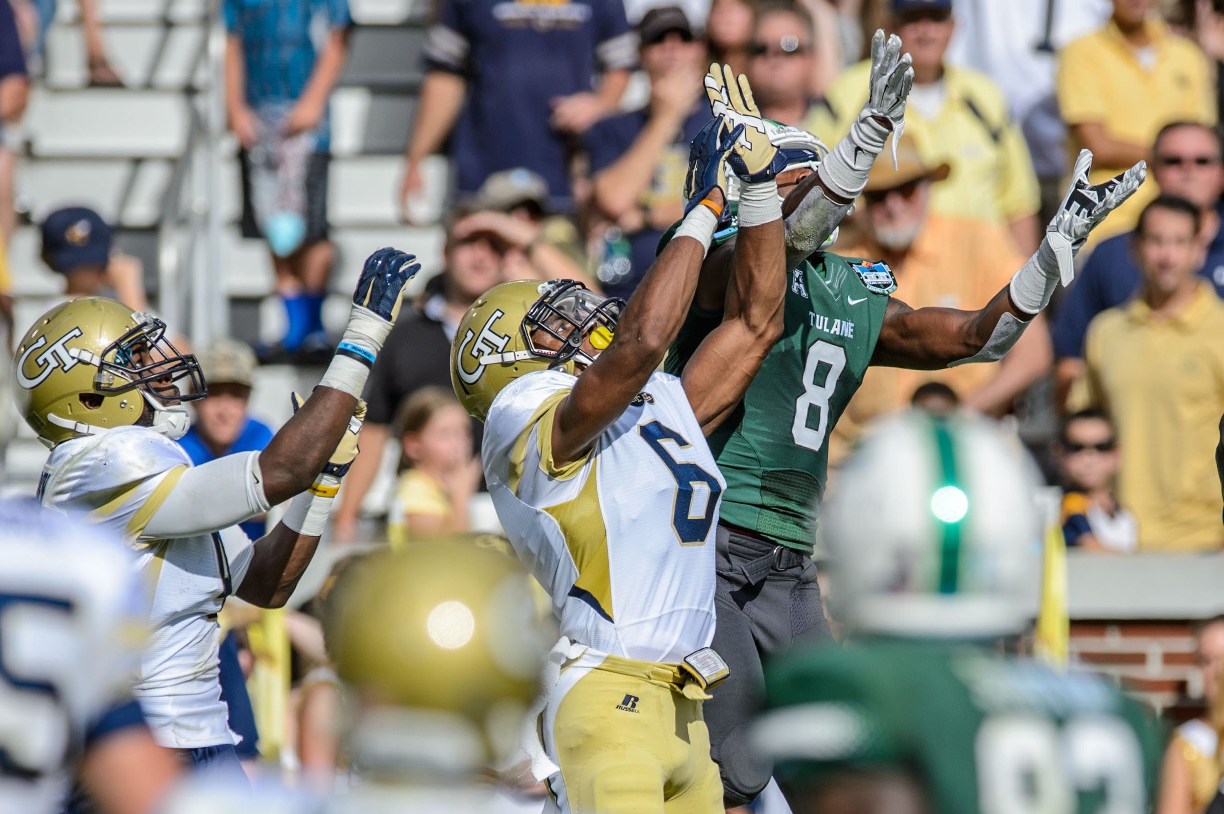 Chris Milton (6), Jamal Golden (4)