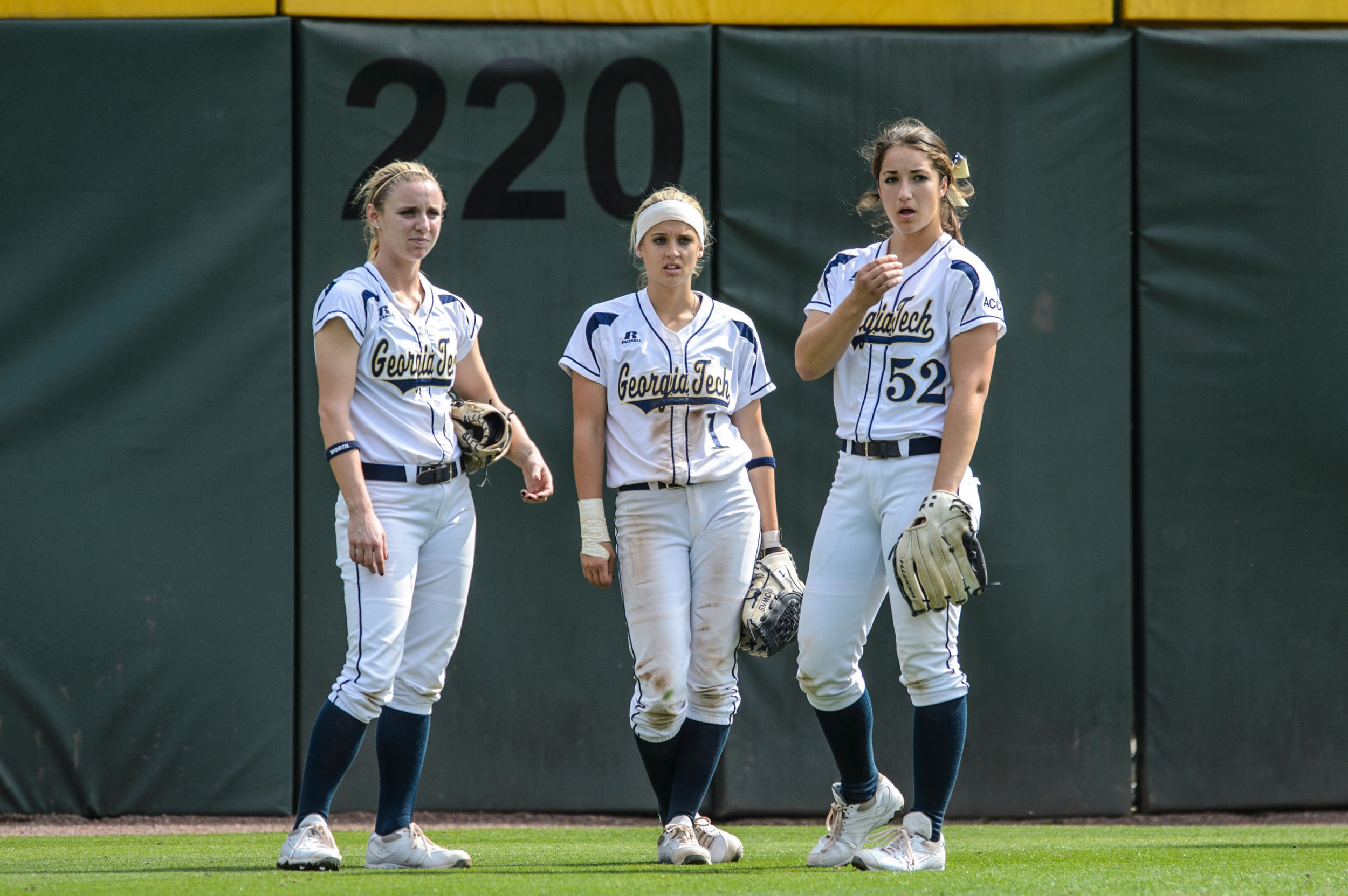 Hayley Downs (1), Katie Johnsky (3), Samantha Pierannunzi (52)