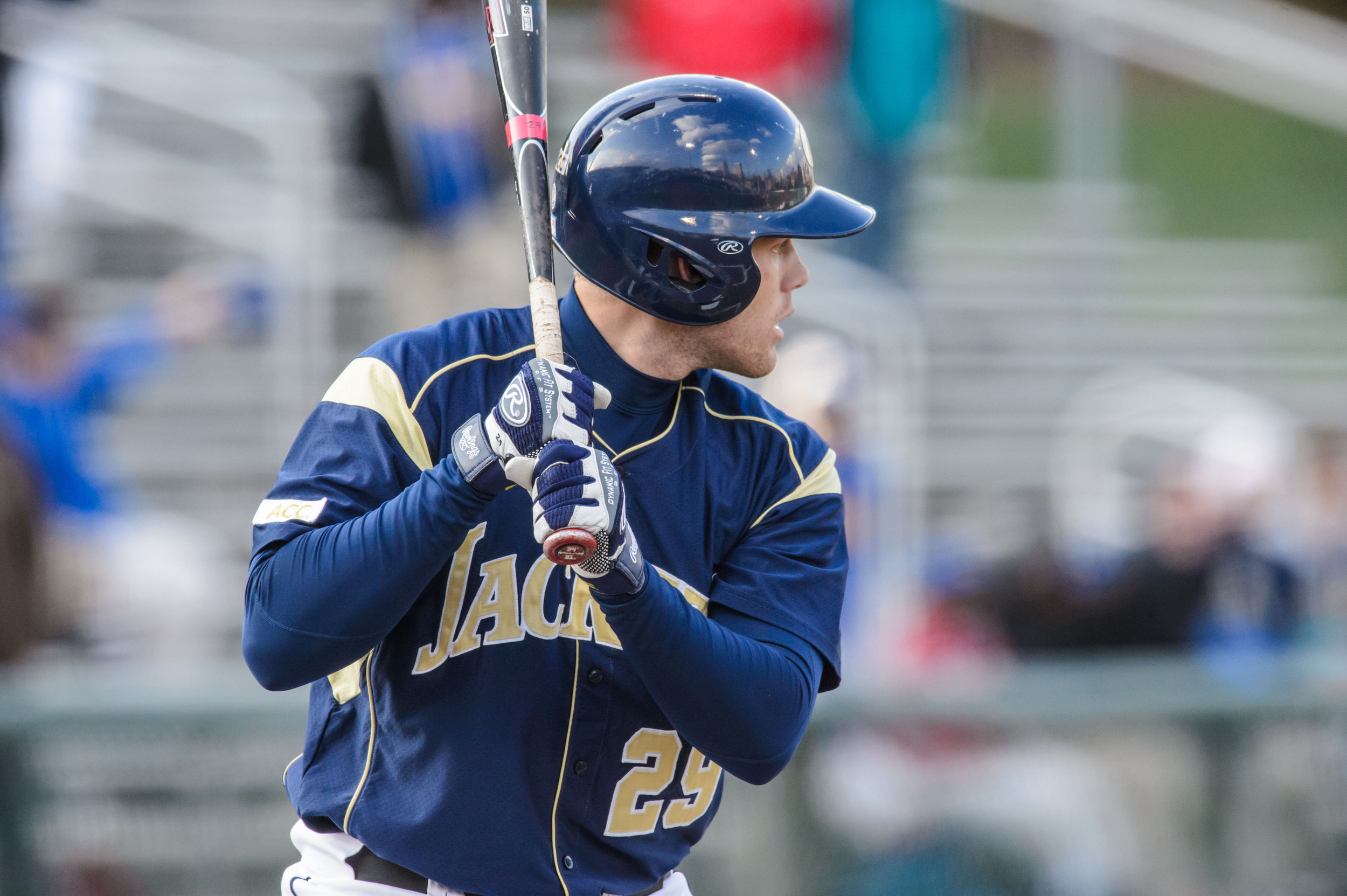 Mitch Earnest (29)