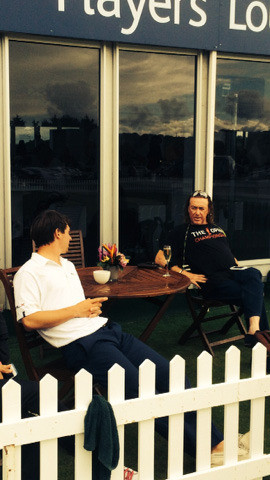 Ollie Schniederjans chats over a cool drink with Miguel Angel Jimenez at the Scottish Open.