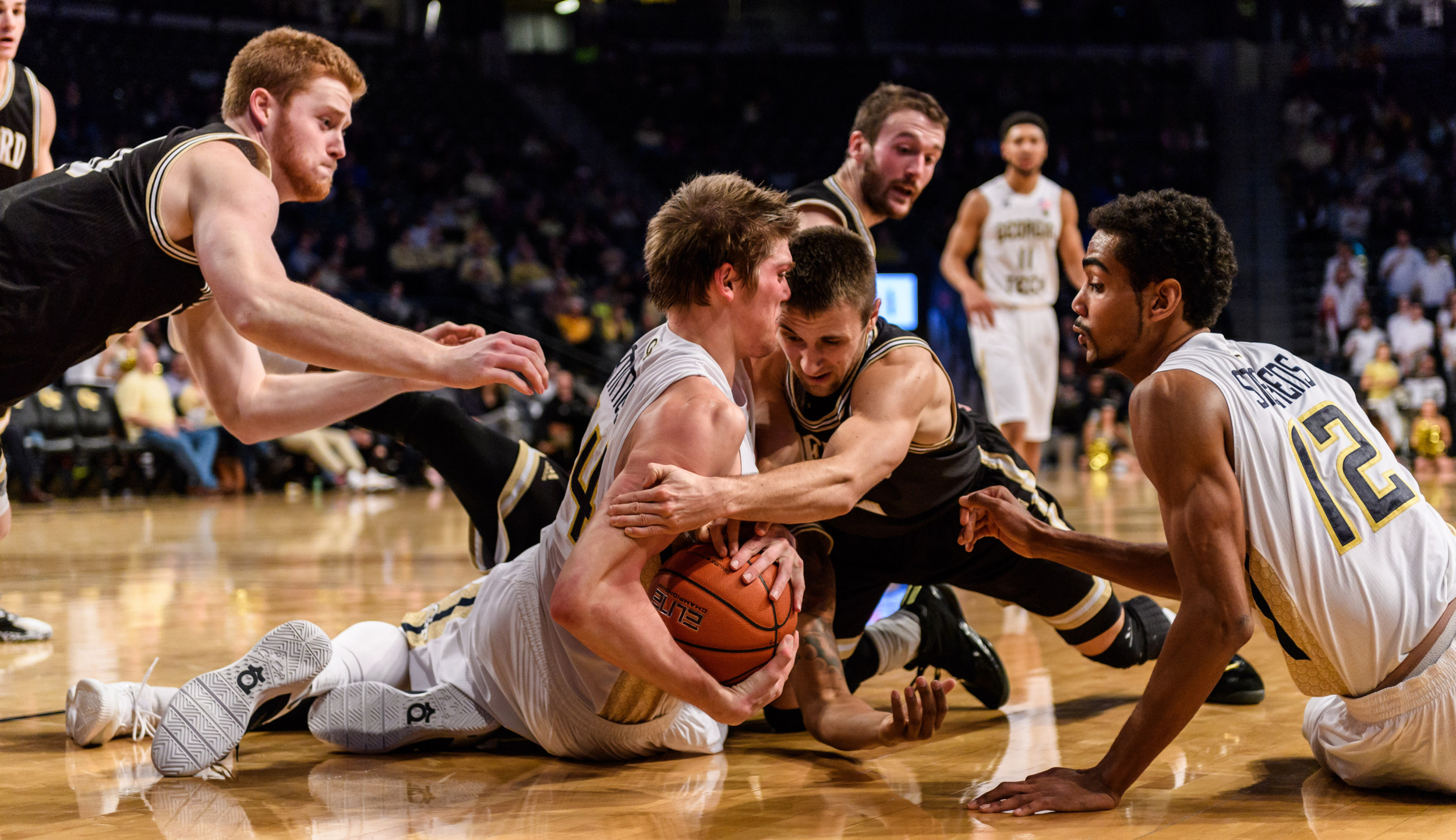 Ben Lammers (44), Quinton Stephens (12)