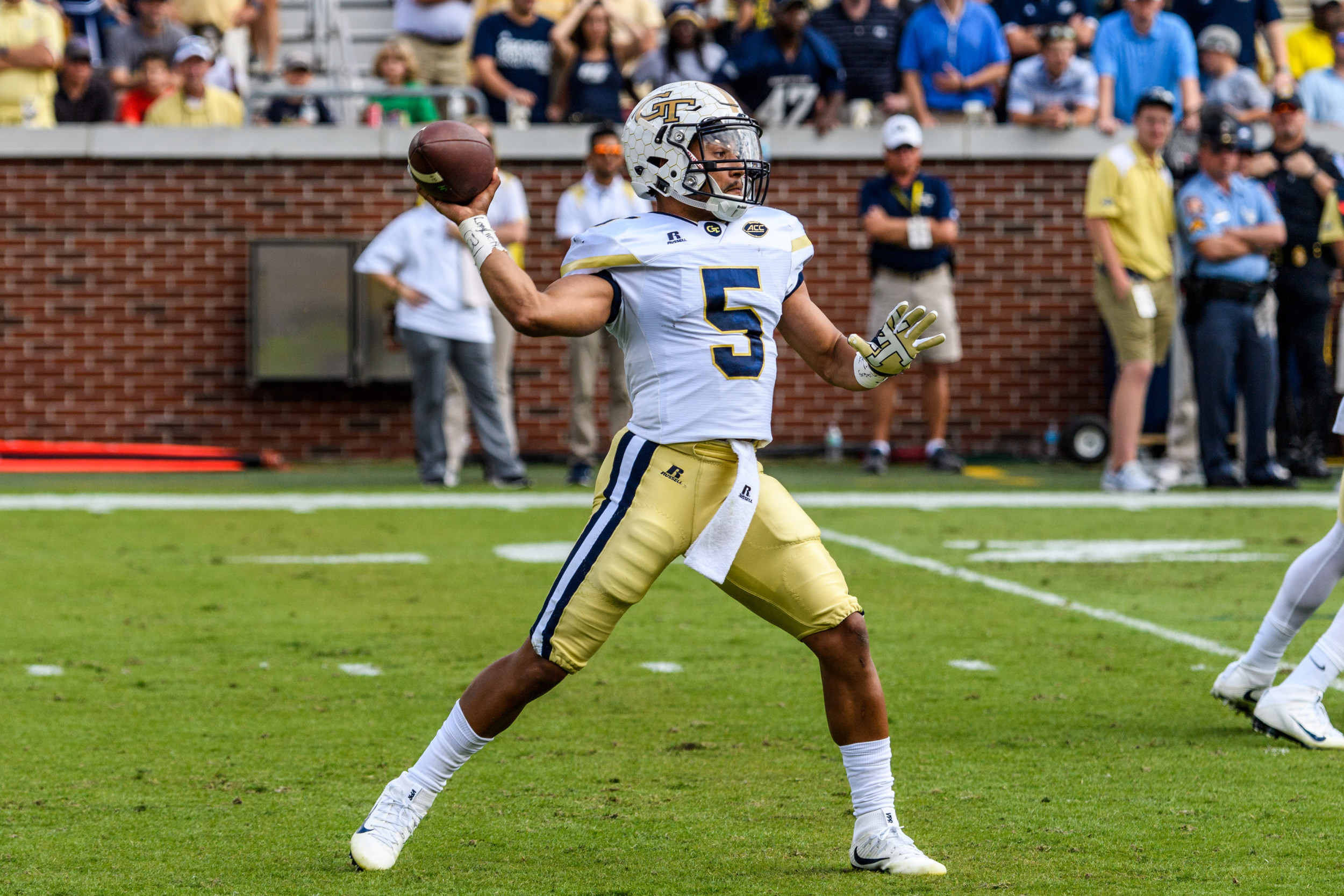 Georgia Tech versus Georgia Southern (19) (10-15-16).