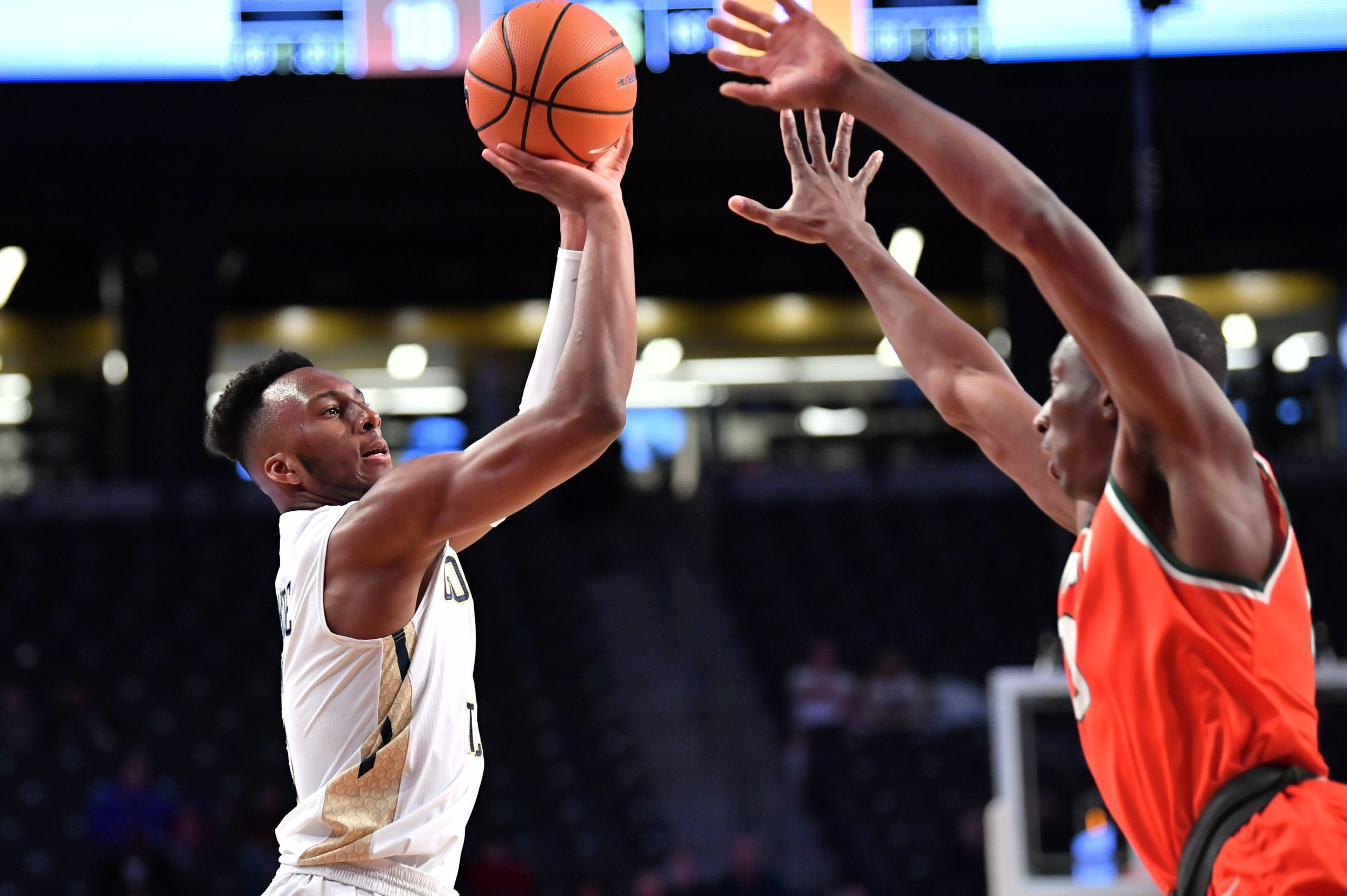 Josh Okogie (5)