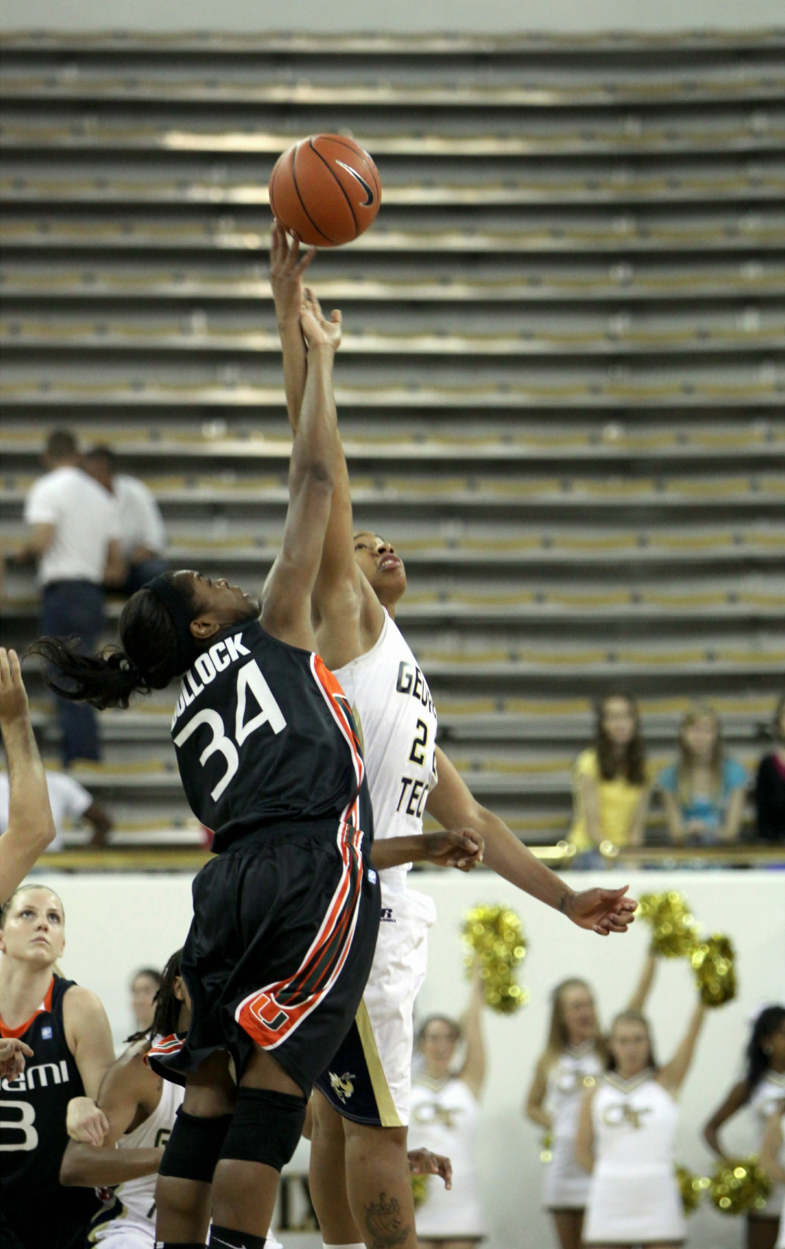 Alex Montgomery wins the opening tip