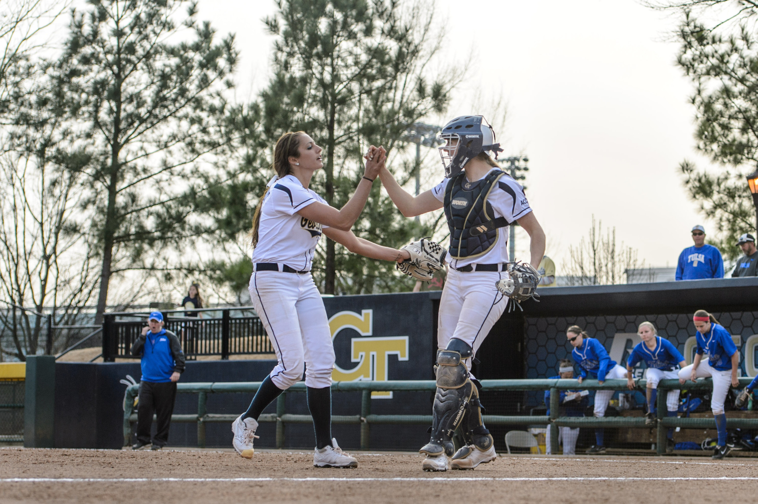 Kylie Kleinschmidt (21), Alysha Rudnik (25)