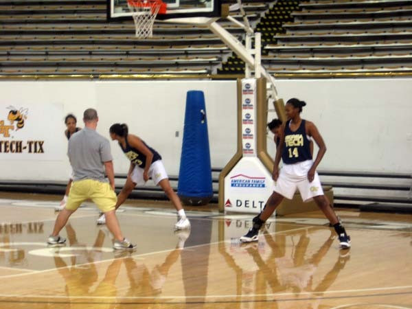 The Yellow Jackets prepare for the 2009 Foreign Tour