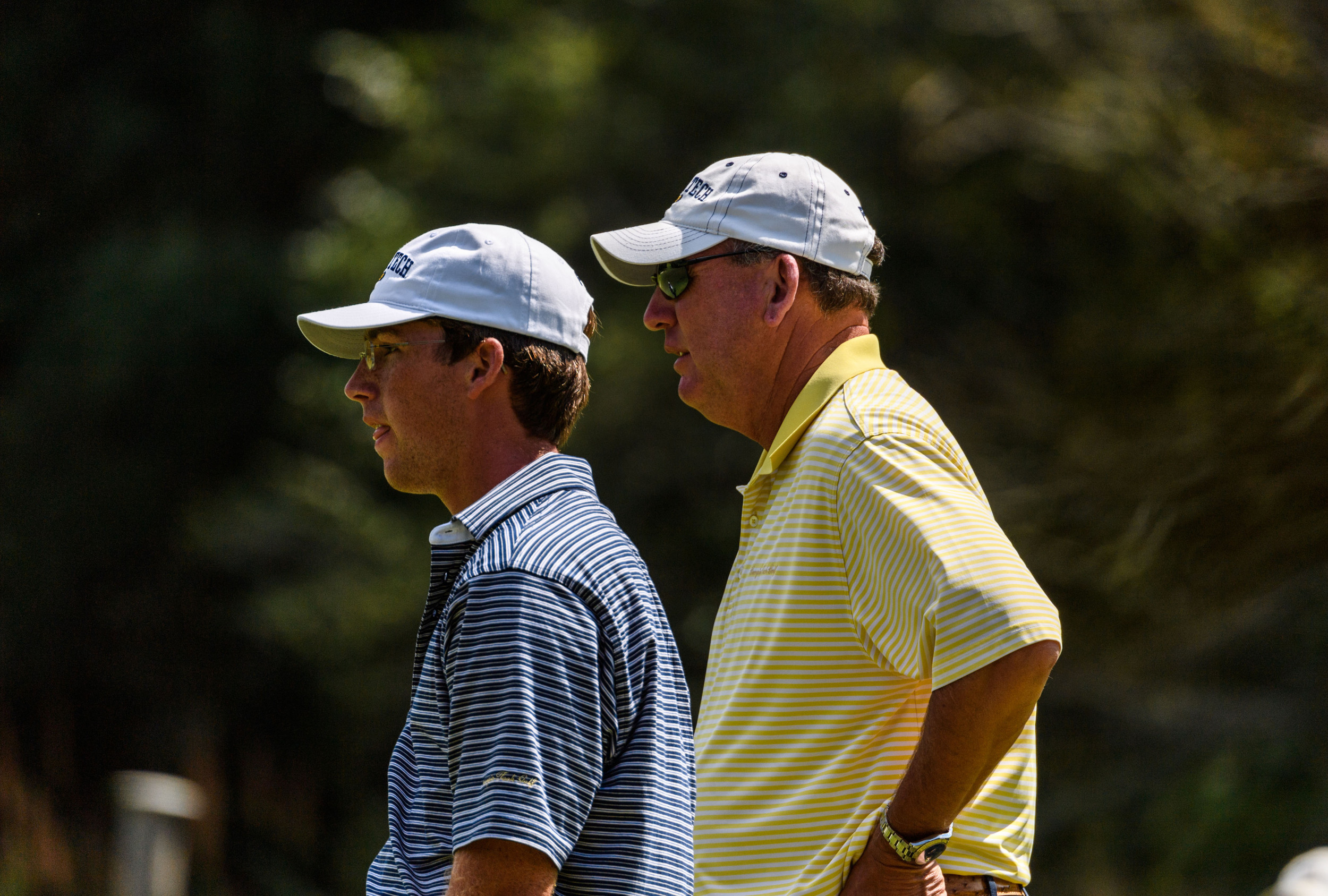 Andy Ogletree and head coach Bruce Heppler during the final round of the Carpet Capital Collegiate, September 10, 2017