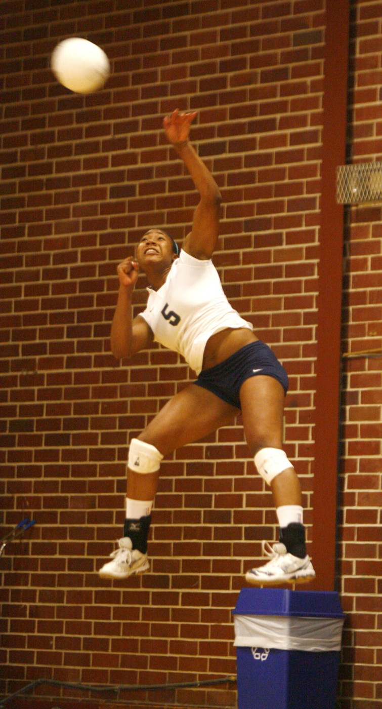 Monique Mead
